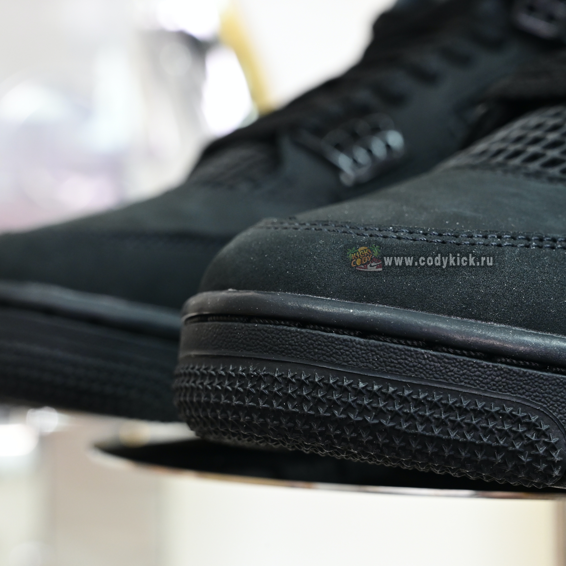 AIR JORDAN 4 RETRO 'BLACK CAT' 2025   FV5029-010