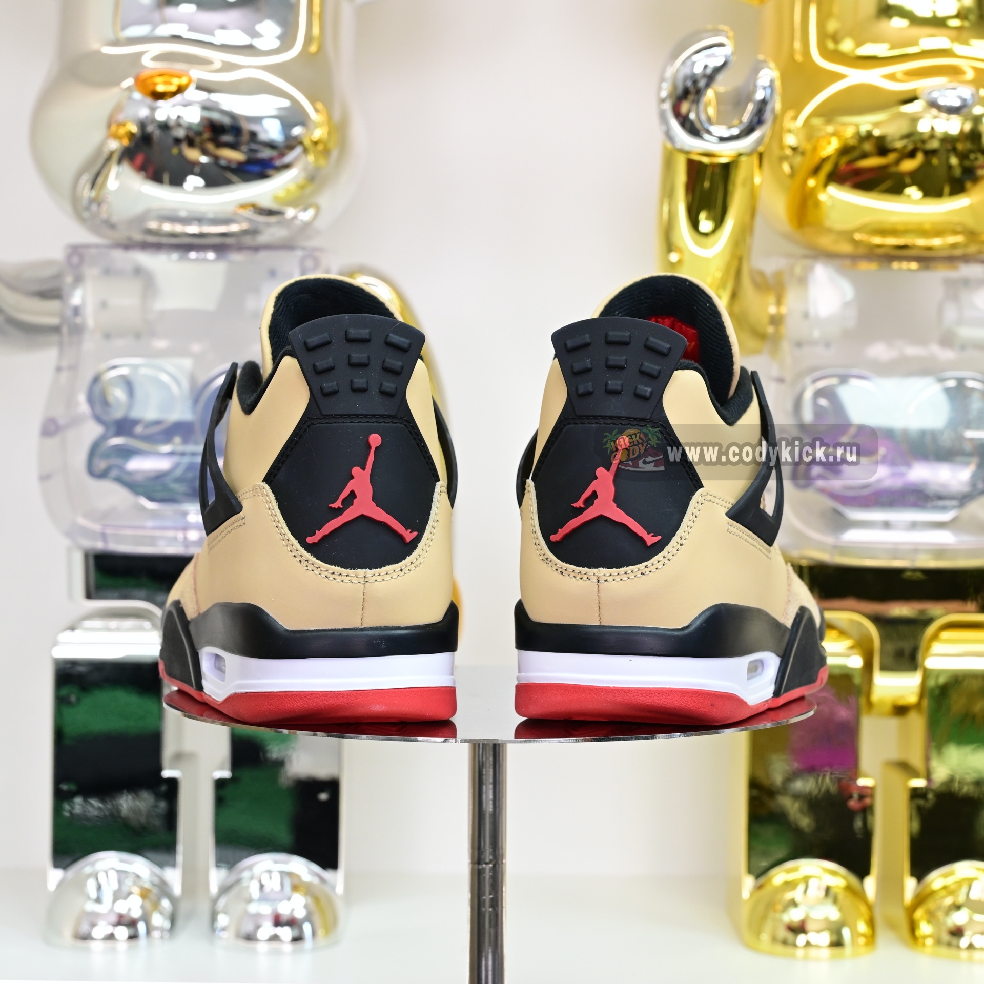 AIR JORDAN 4 RETRO  IH2094-200