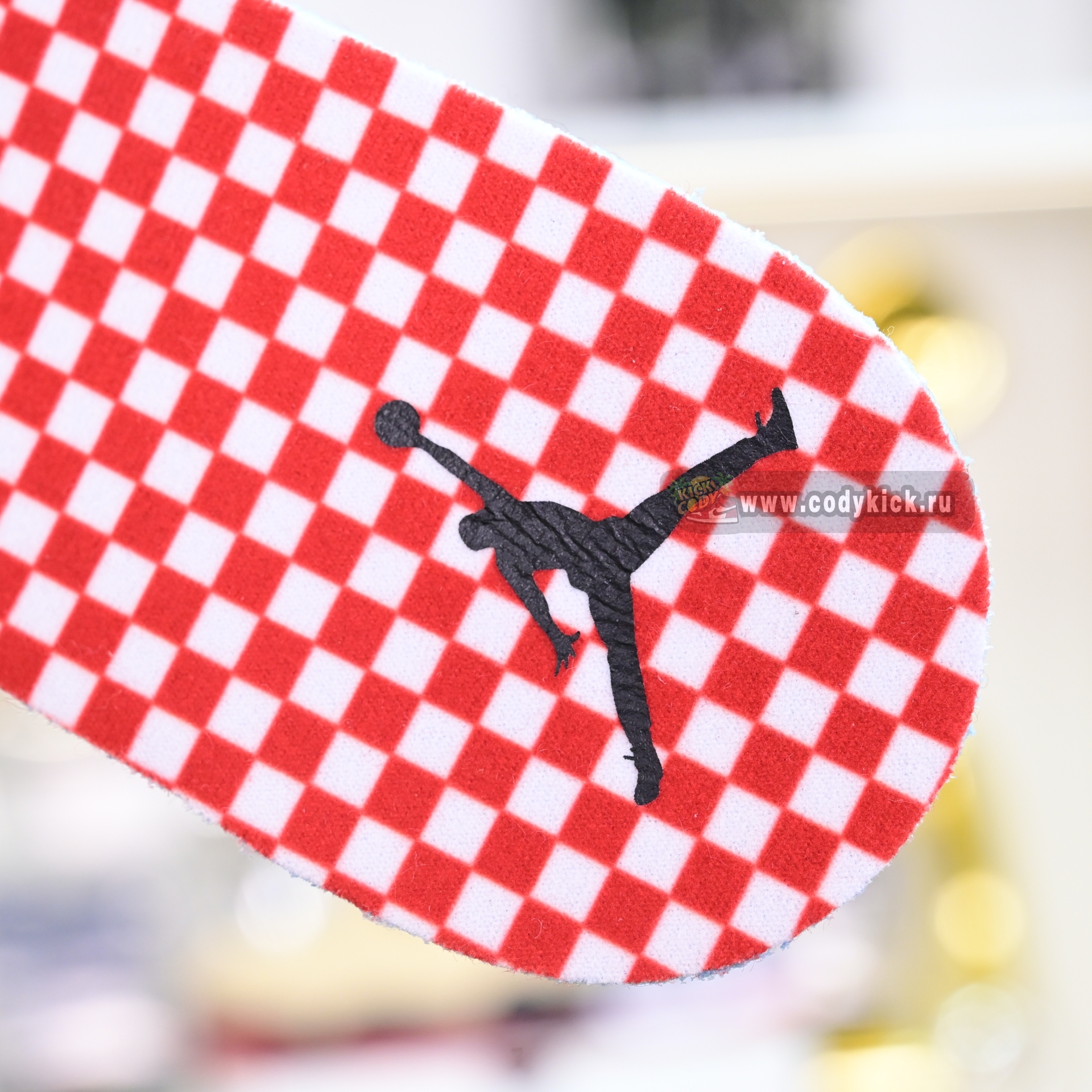 AIR JORDAN 4 RETRO  IH2094-200