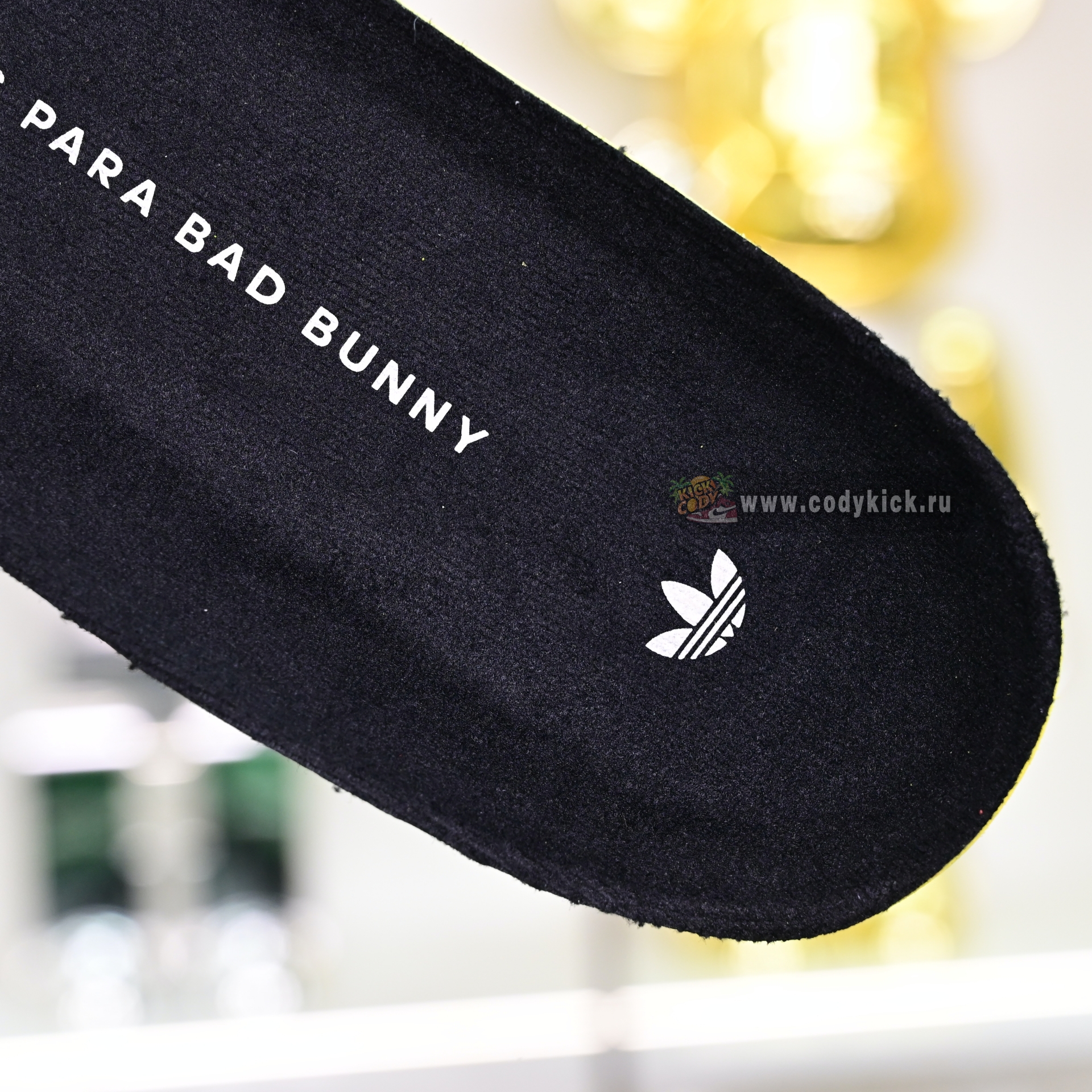 Bad Bunny x adidas originals GAZELLE INDOOR  JS5052