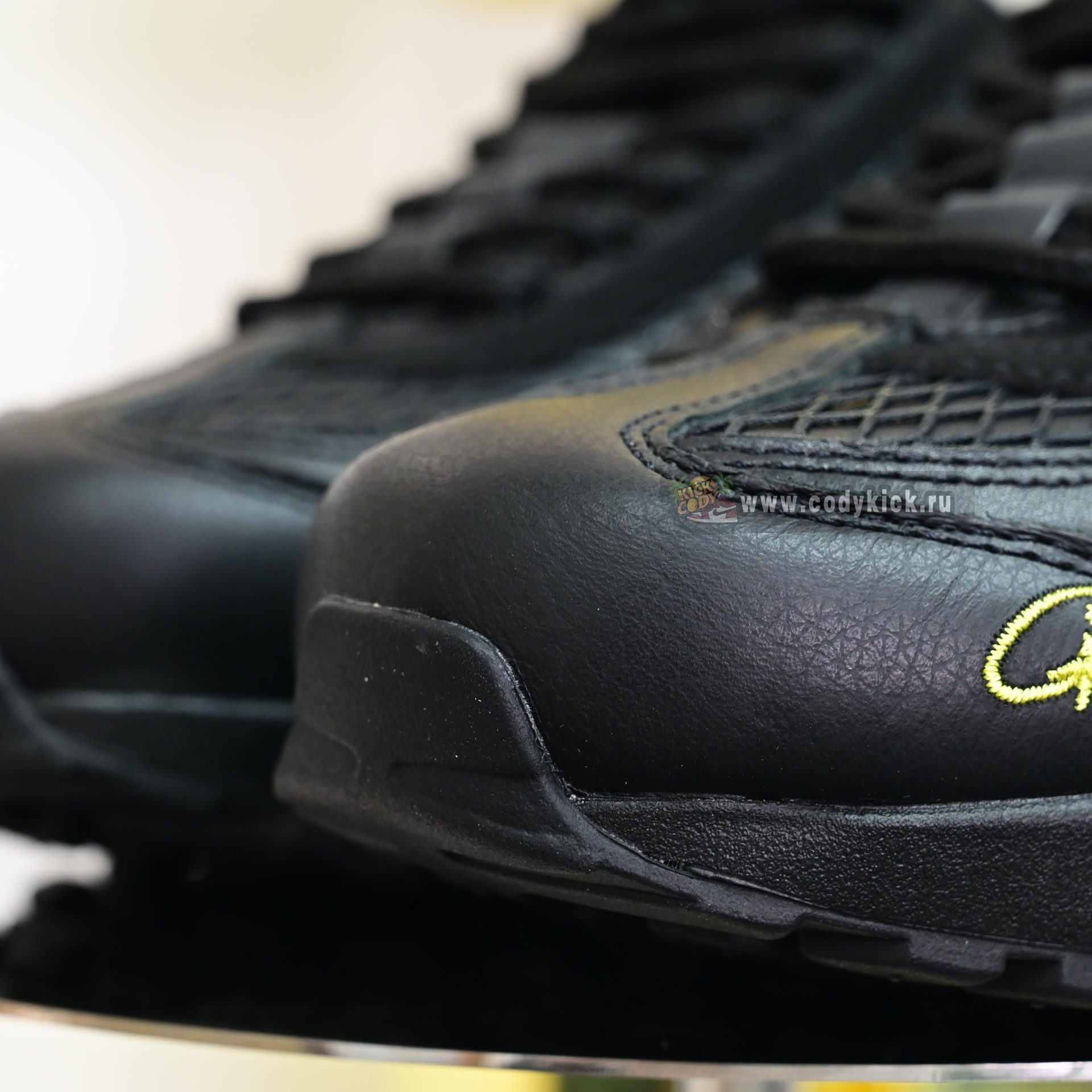 Corteiz x Nike Air Max 95 Tour Yellow  FB2709-003