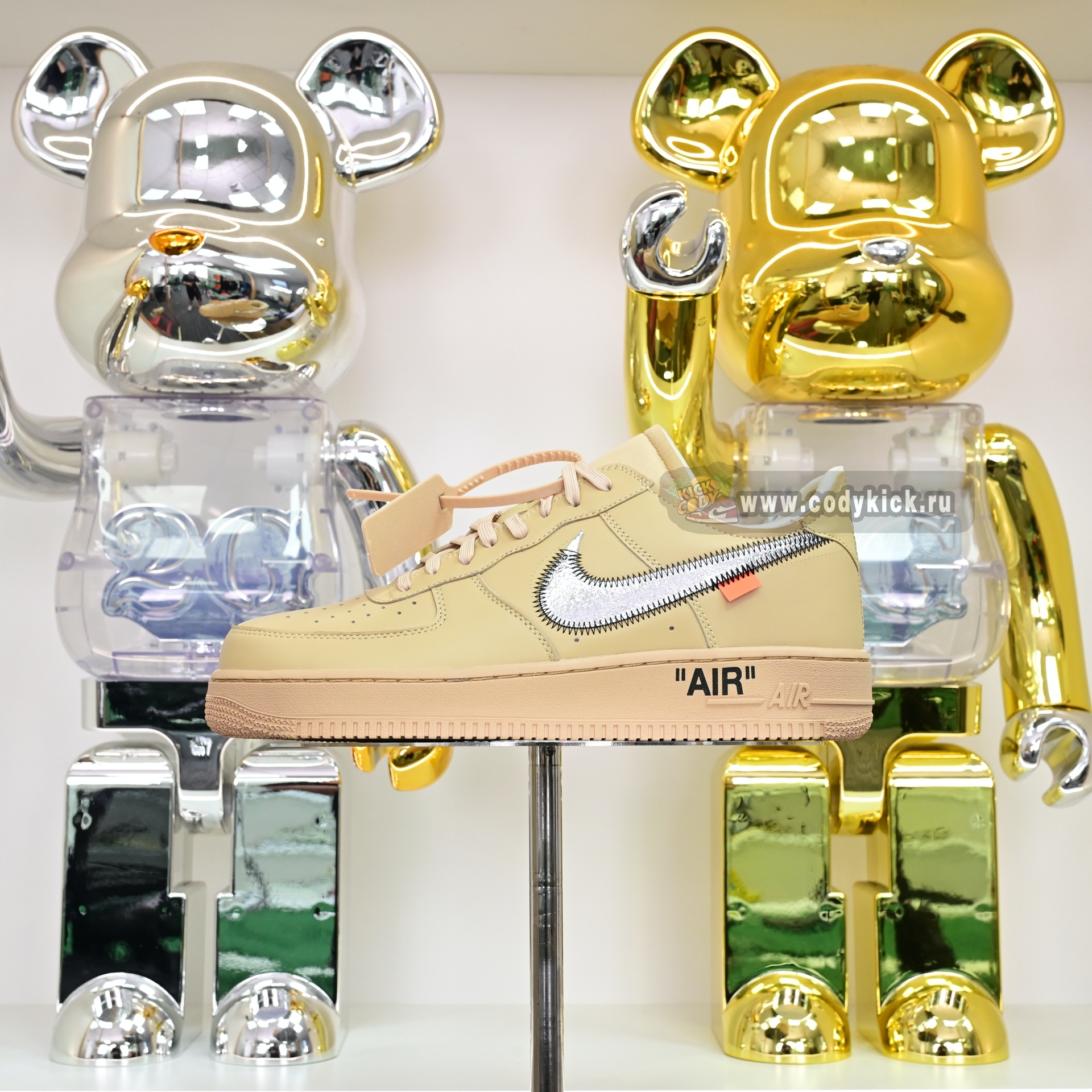 OFF-WHITE x Nike Air Force1 FD6900-200