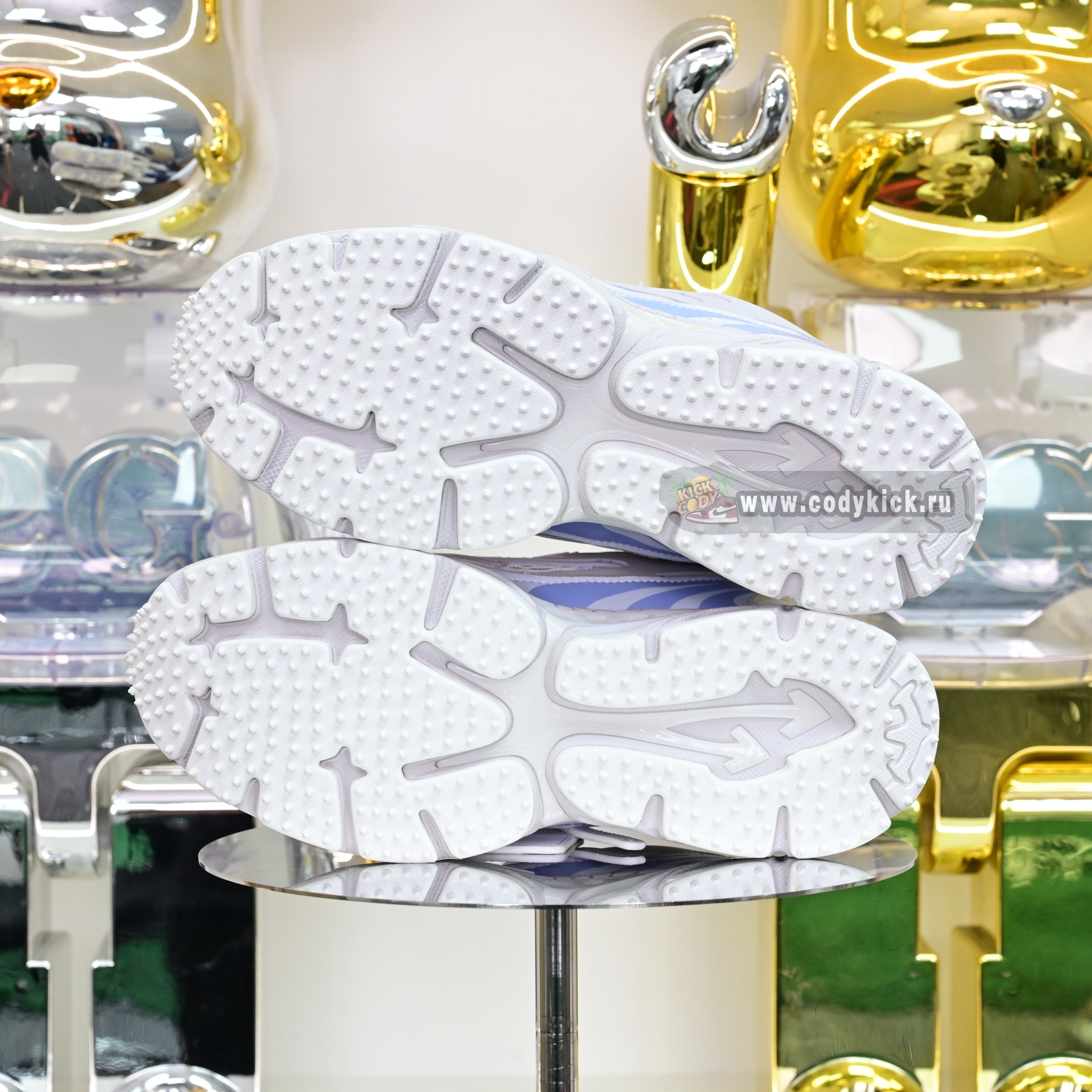 OFF-WHITE BE RIGHT BACK