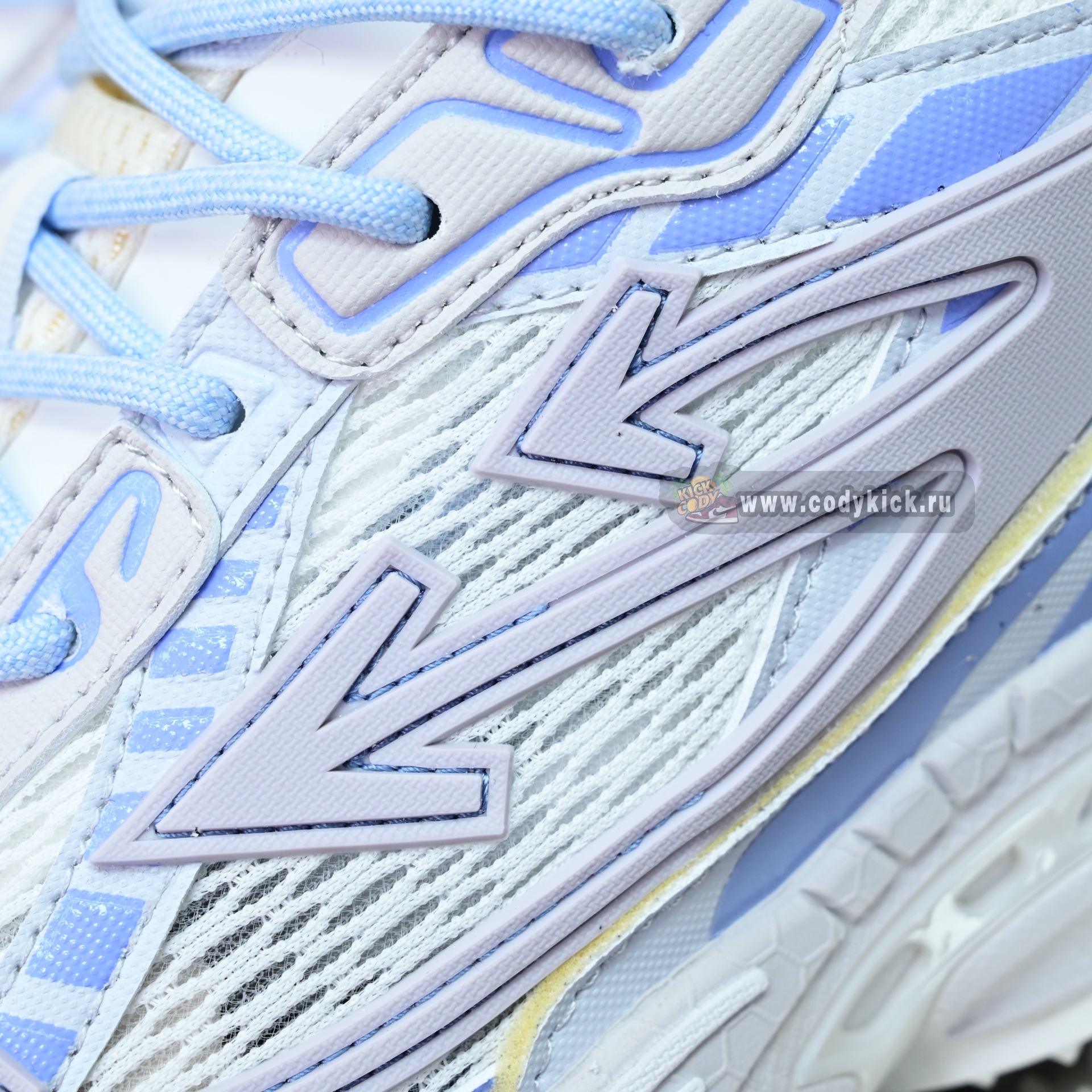 OFF-WHITE BE RIGHT BACK