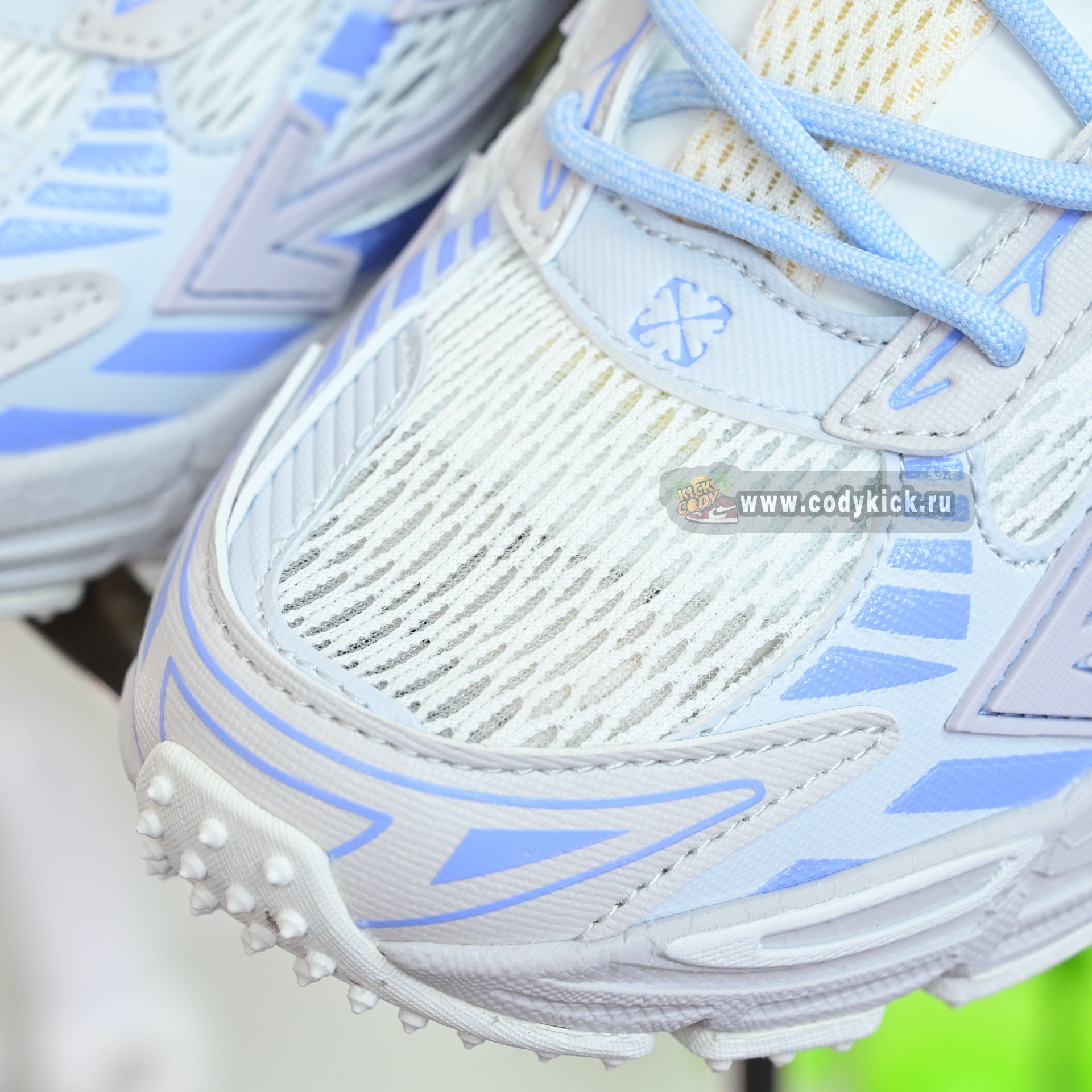 OFF-WHITE BE RIGHT BACK