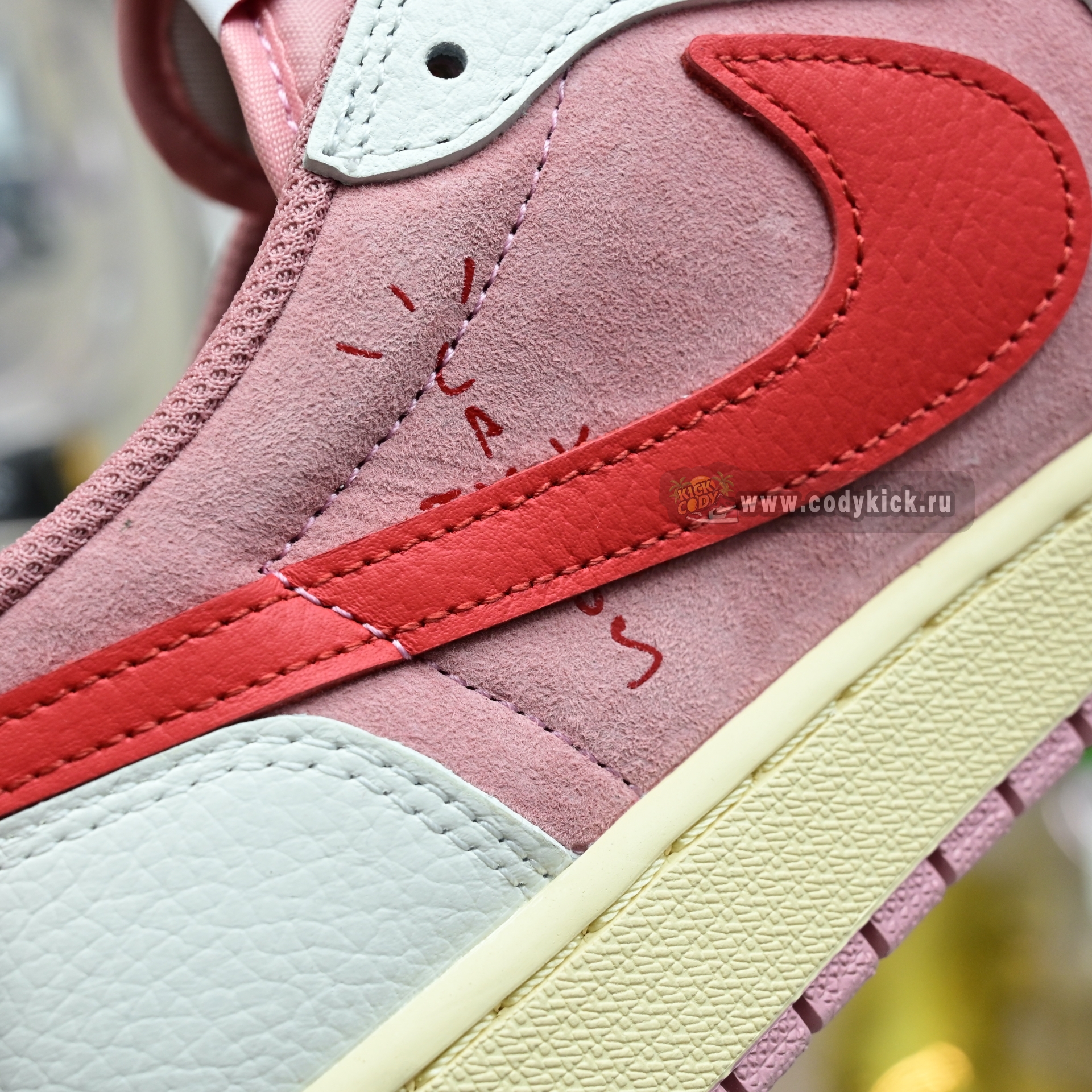 Travis Scott x Air Jordan 1   Low DM7866-100