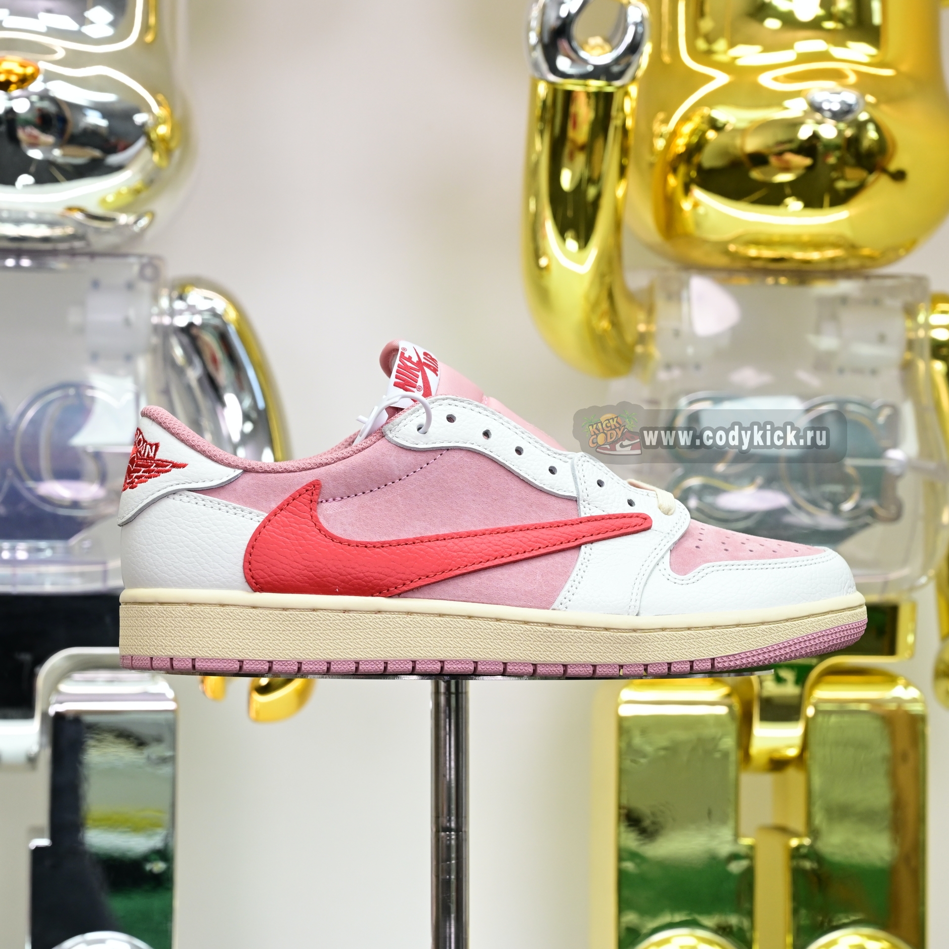 Travis Scott x Air Jordan 1 Low DM7866-100