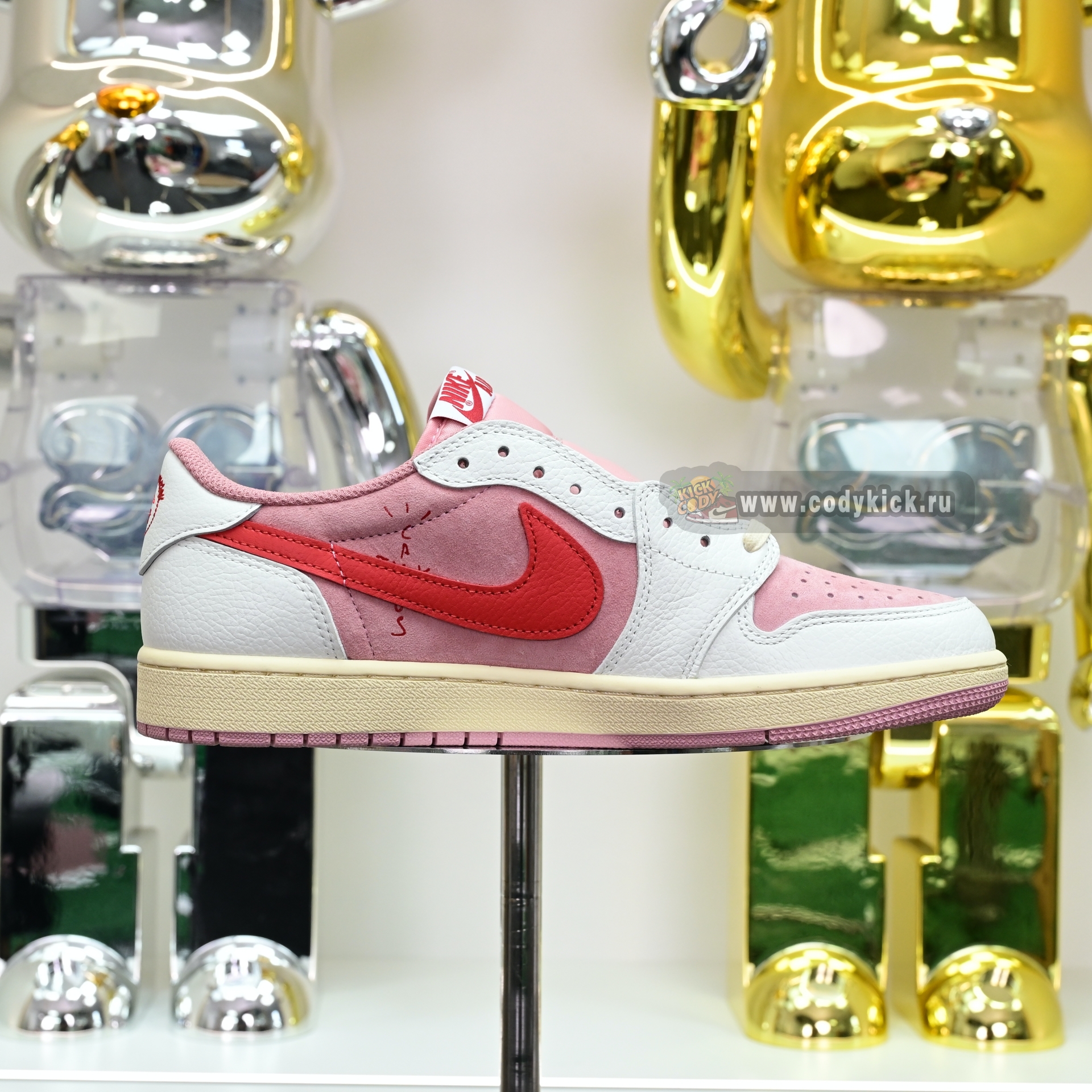 Travis Scott x Air Jordan 1   Low DM7866-100