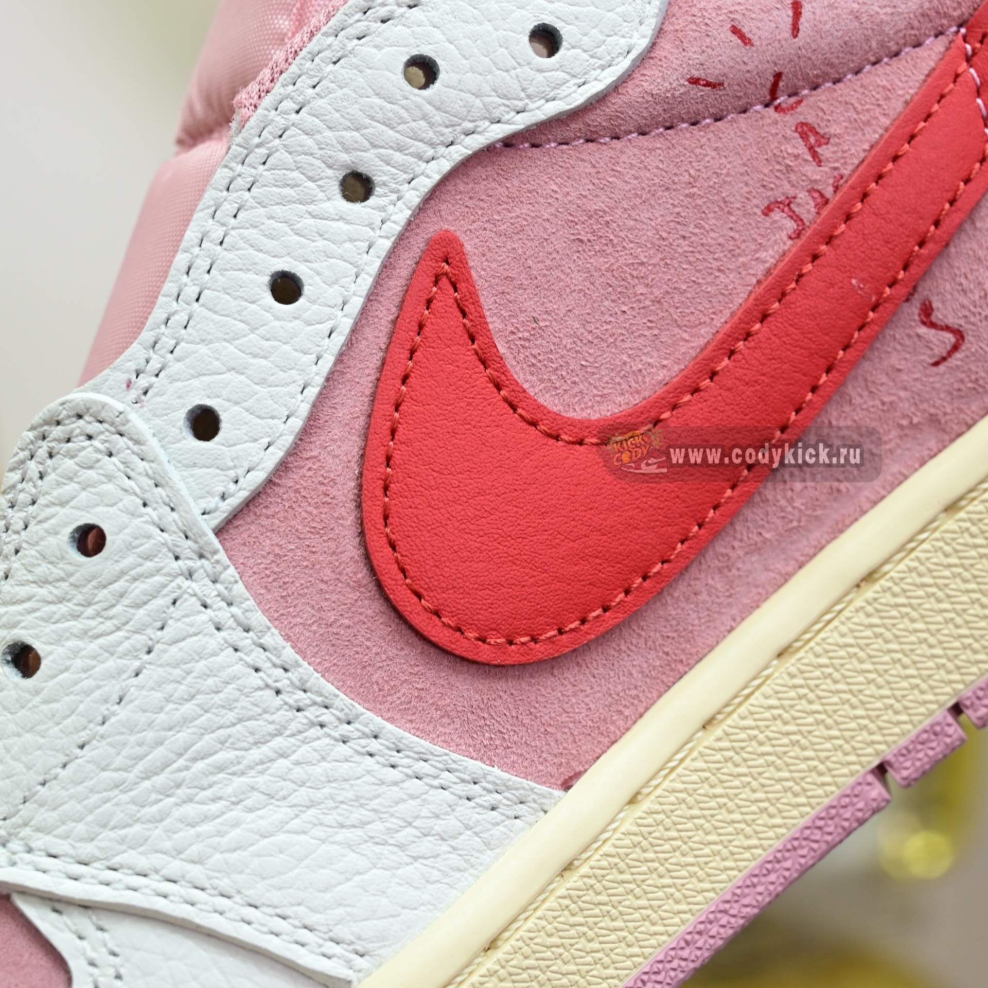 Travis Scott x Air Jordan 1   Low DM7866-100