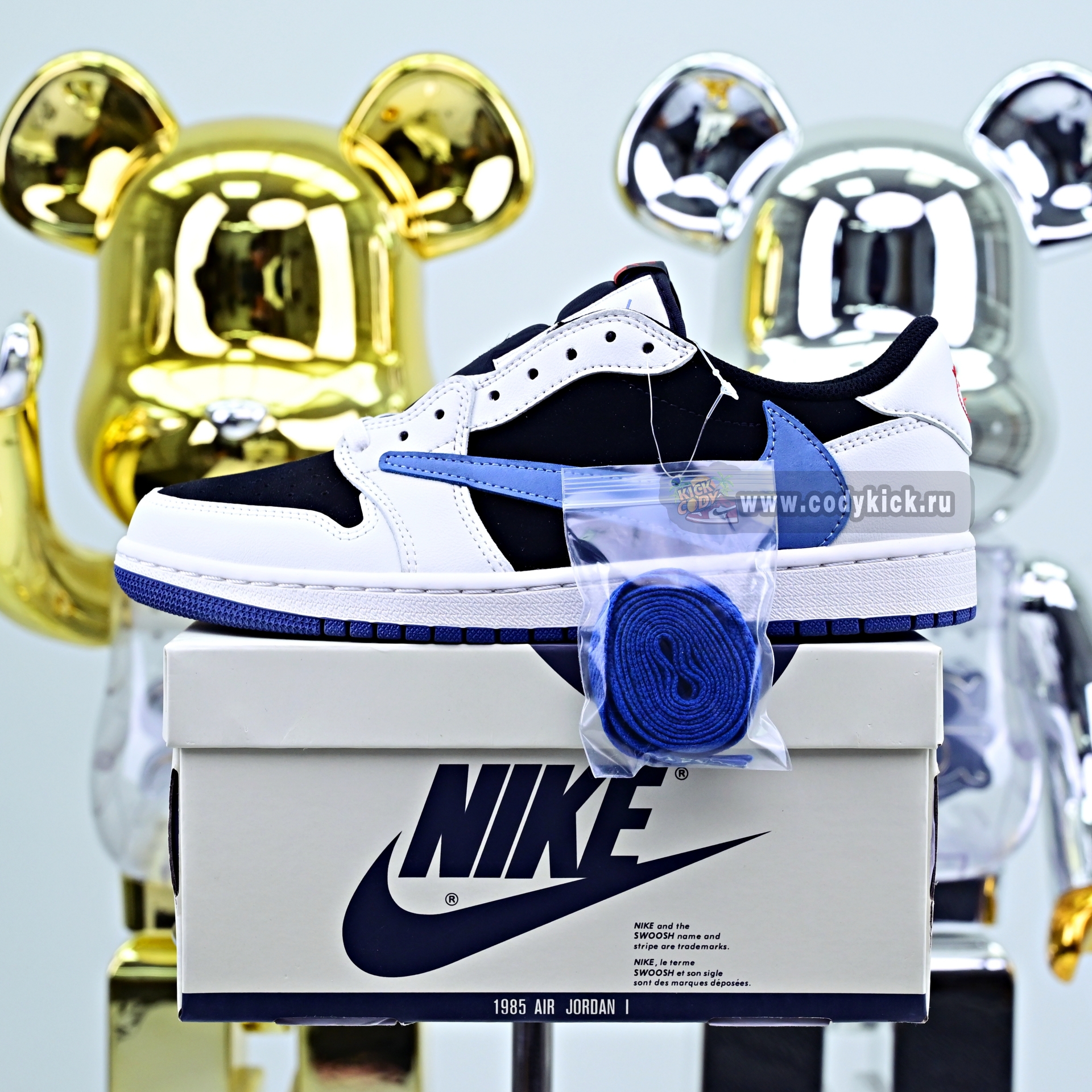 Travis Scott x Air Jordan 1 Low DM7866-040