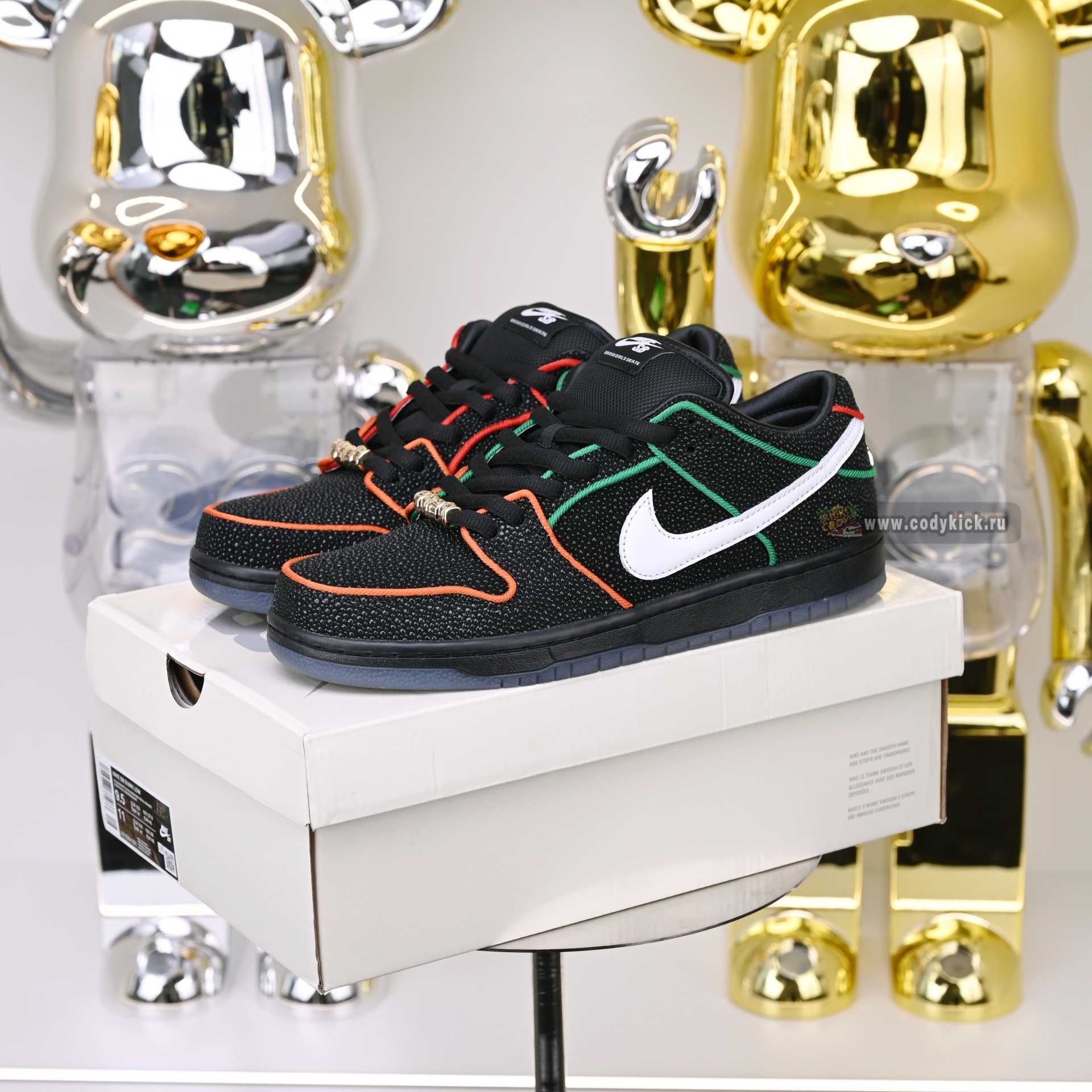 Bronx Girls Skate x Nike Dunk SB Low Pro QS  HV1664-001