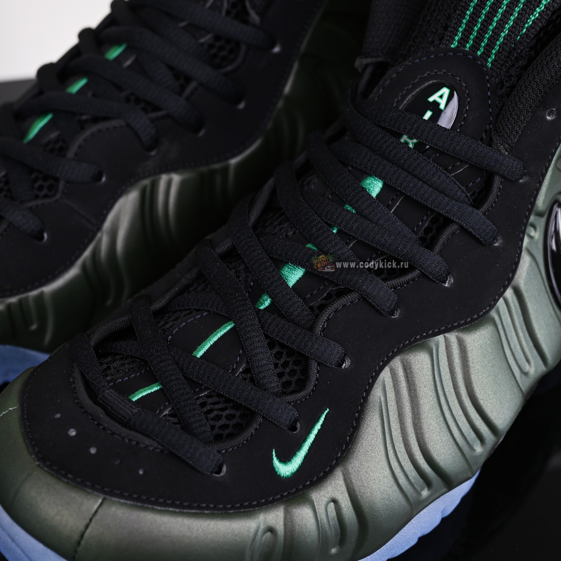 Nike Foamposite Pro Pine Green  HF0794-300