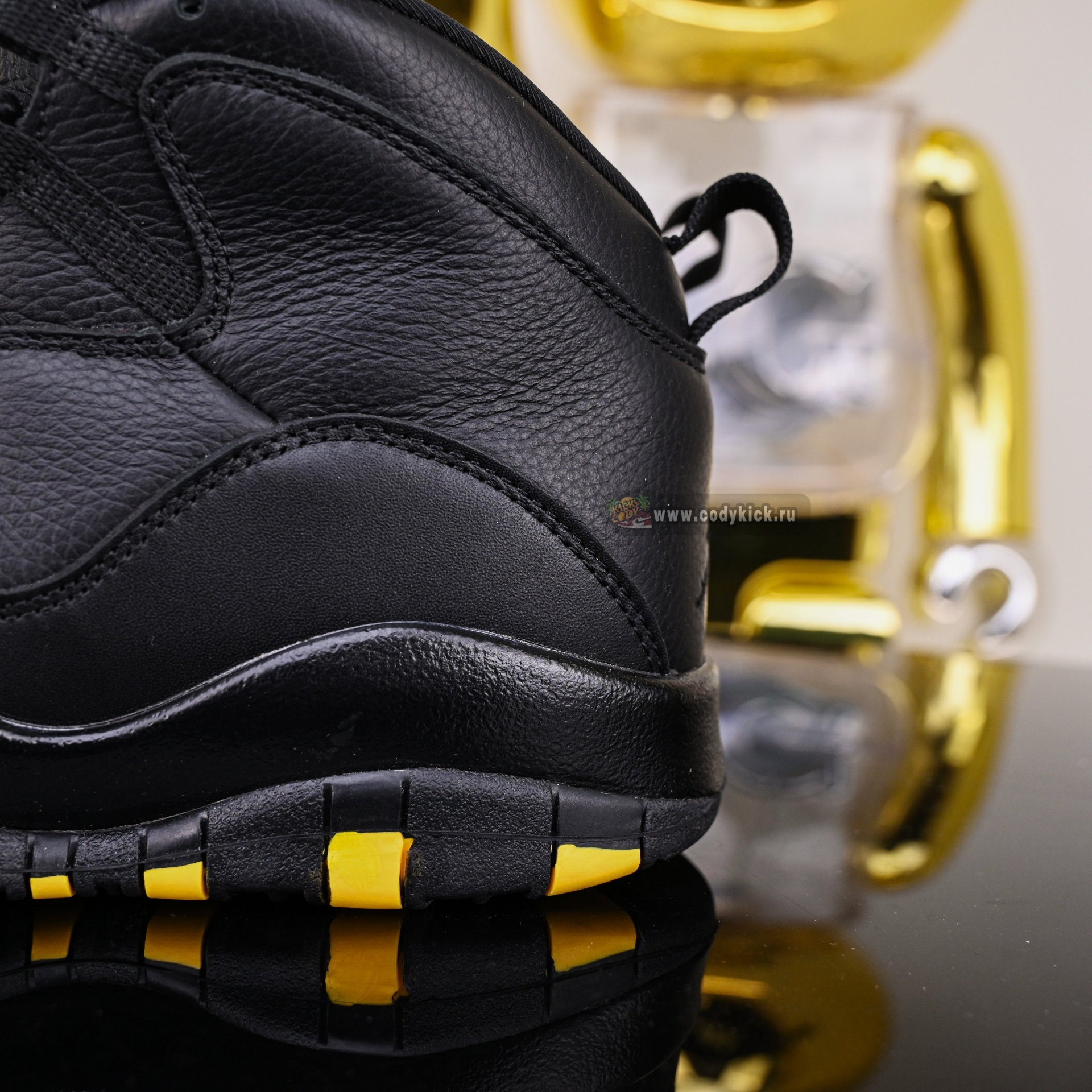 Air Jordan 10 Retro  HJ6779-001