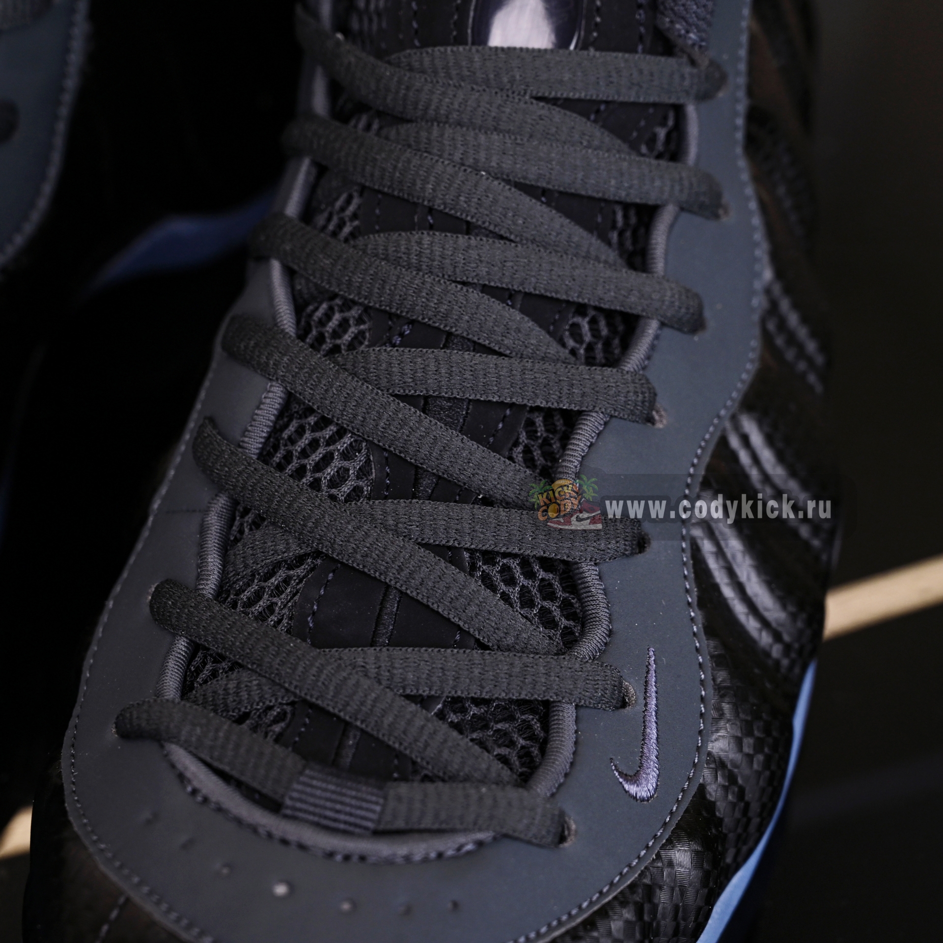 Nike Air Foamposite One  HF2902-002