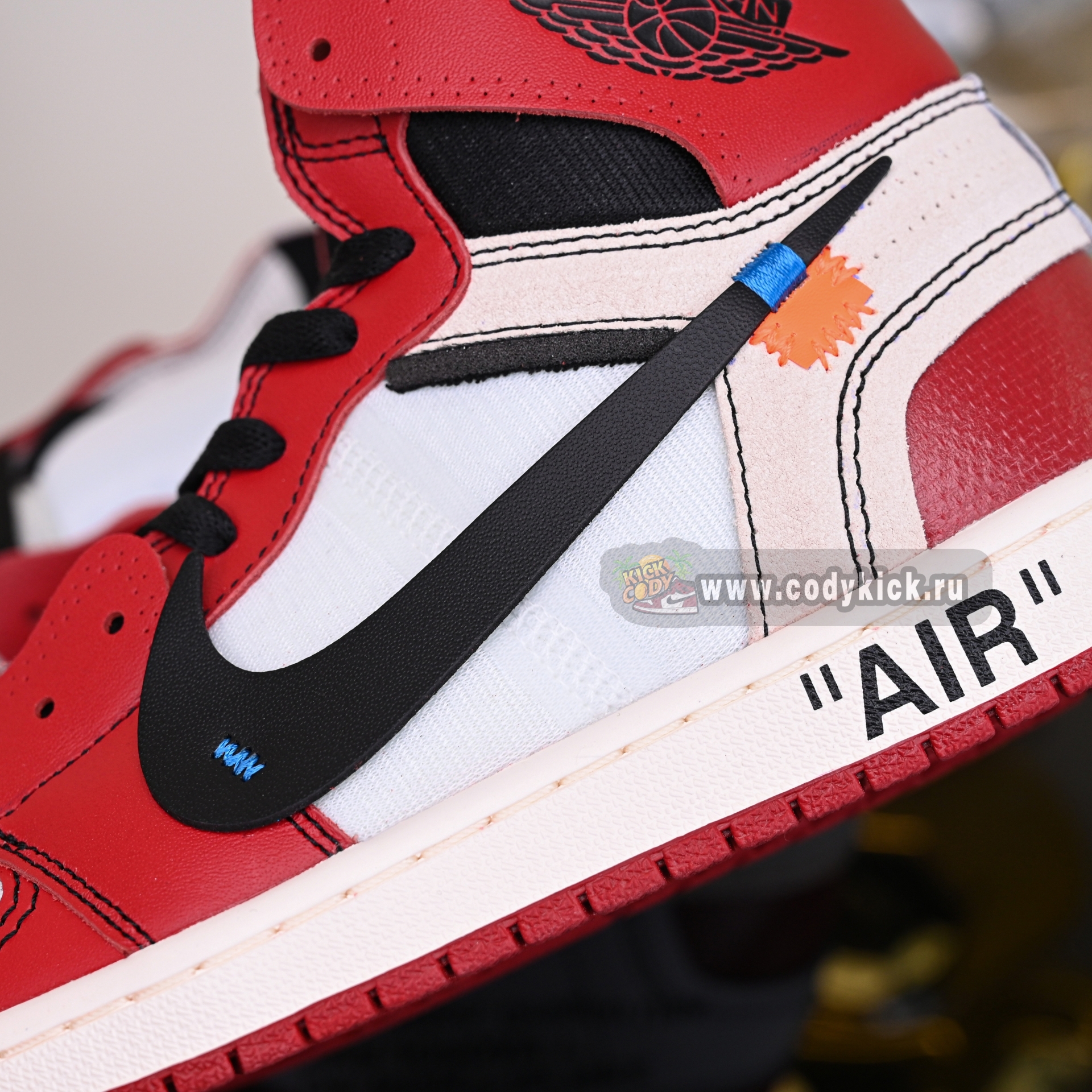 OFF-WHITE X AIR JORDAN 1 RETRO HIGH OG 'CHICAGO'