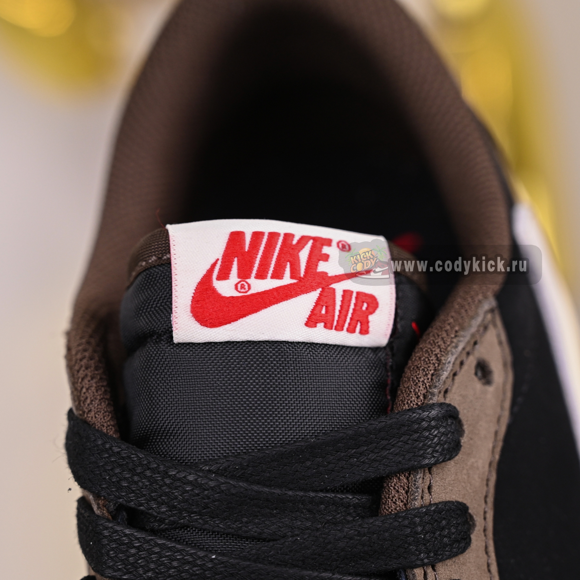 Travis Scott x Jordan Air Jordan 1 Low OG TS SP CQ4277-001