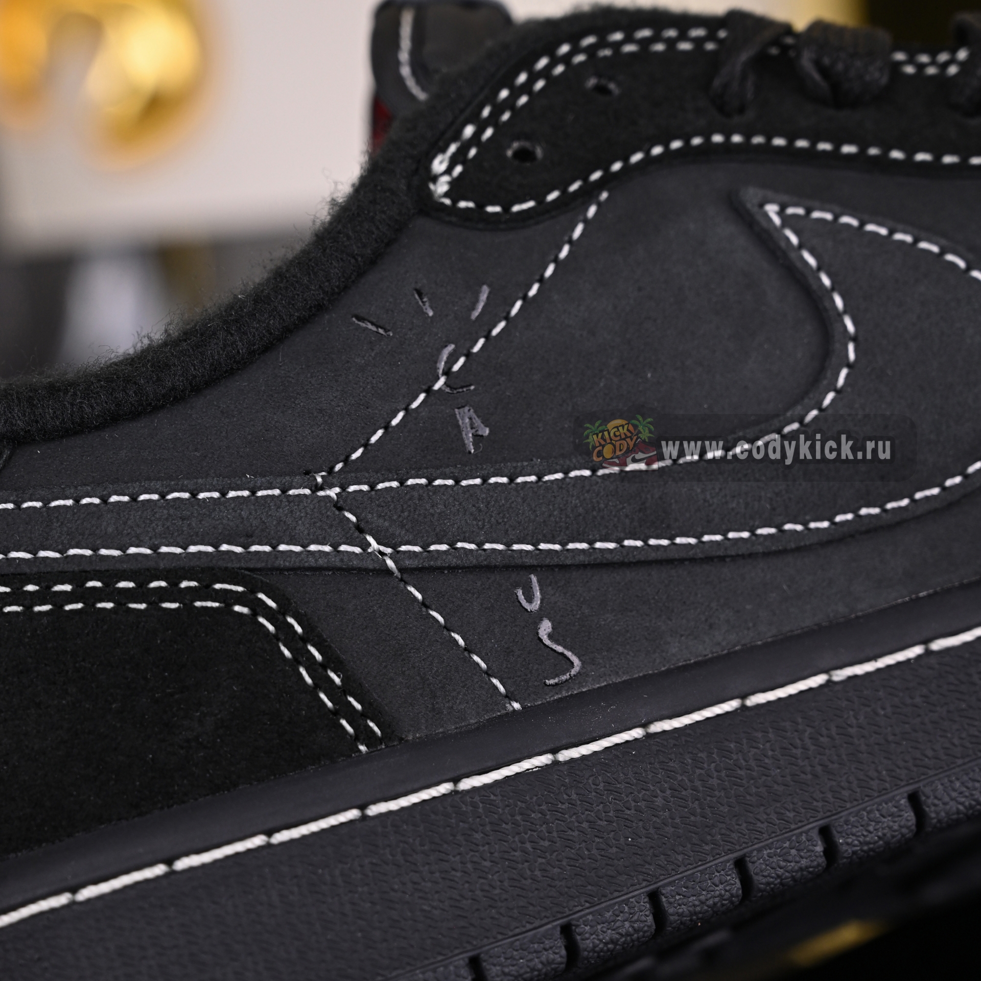 TRAVIS SCOTT X NIKE AIR JORDAN 1 LOW OG “BLACK/PHANTOM” DM7866-001