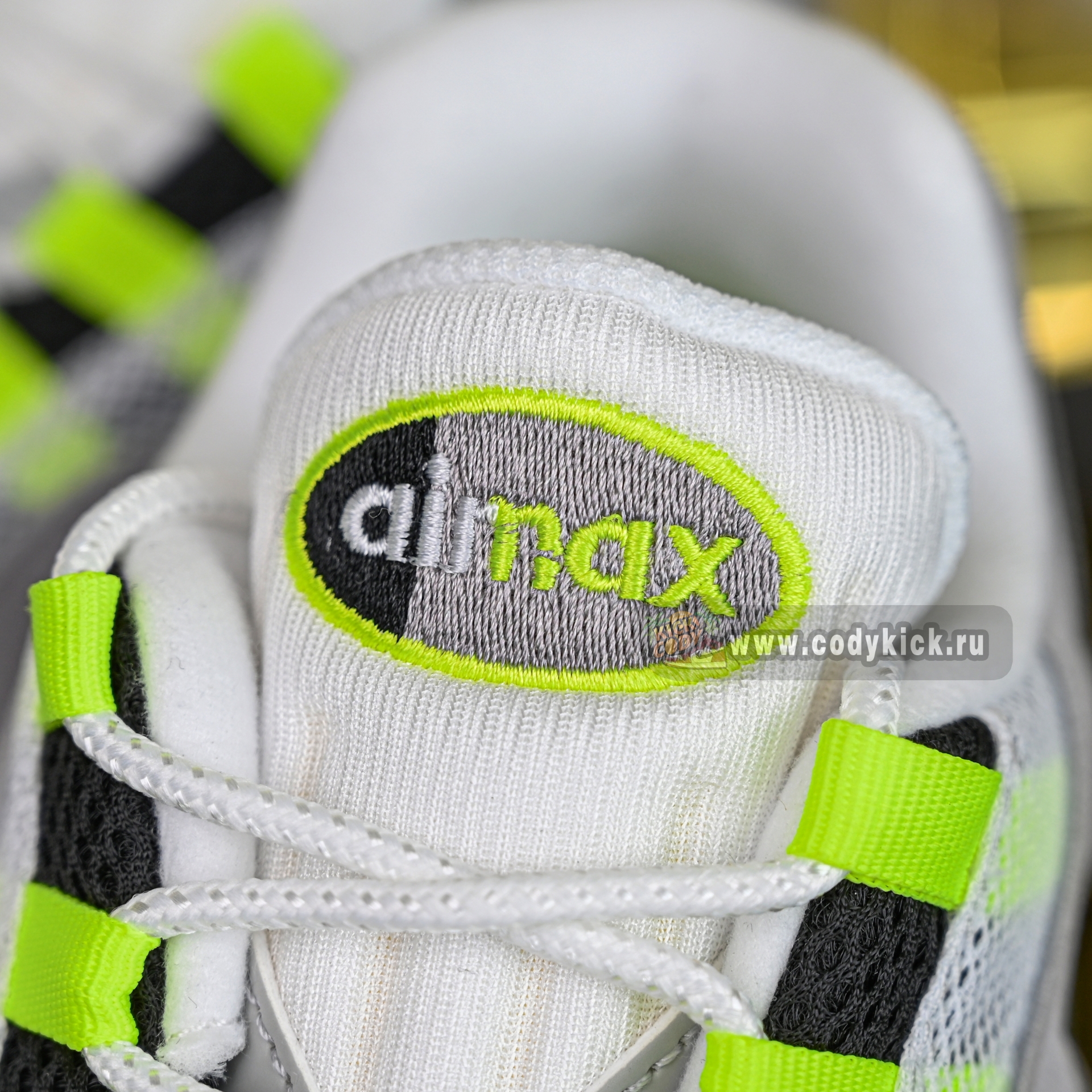 Nike Air Max 95 OG Neon  2025  HM4740-001