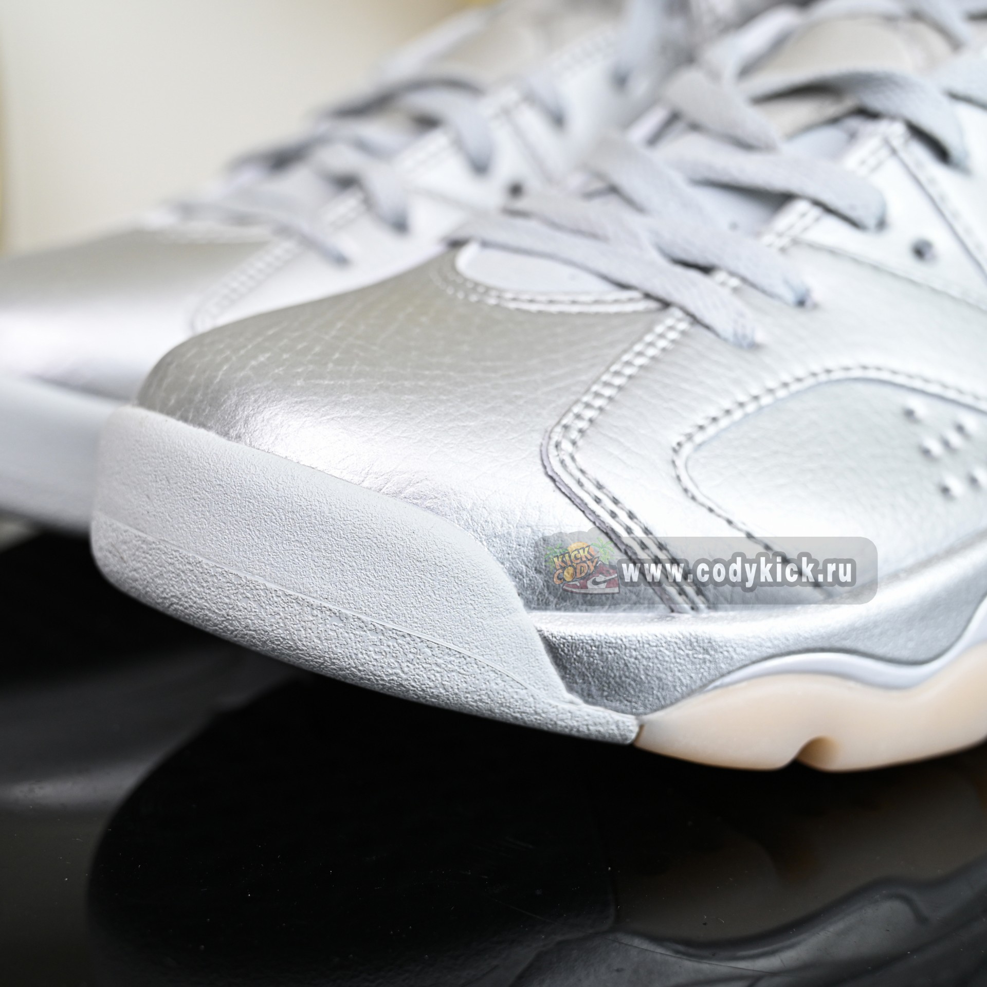 PSG x Jordan Air Jordan 6 PSG 2026  IQ5135-001