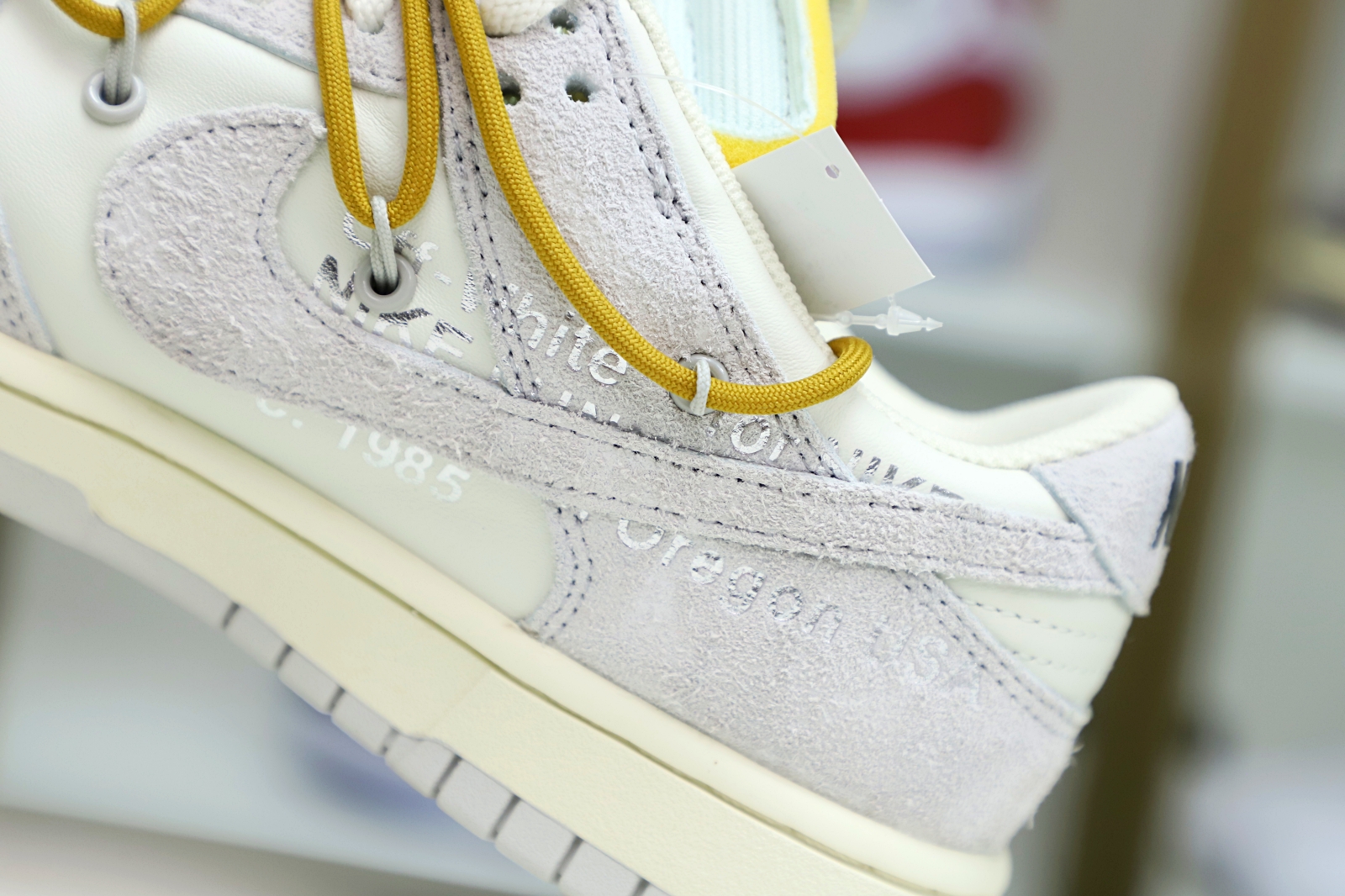 NIKE DUNK LOW OFF-WHITE LOT 37