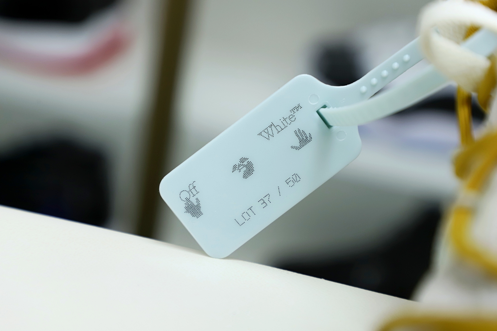 NIKE DUNK LOW OFF-WHITE LOT 37