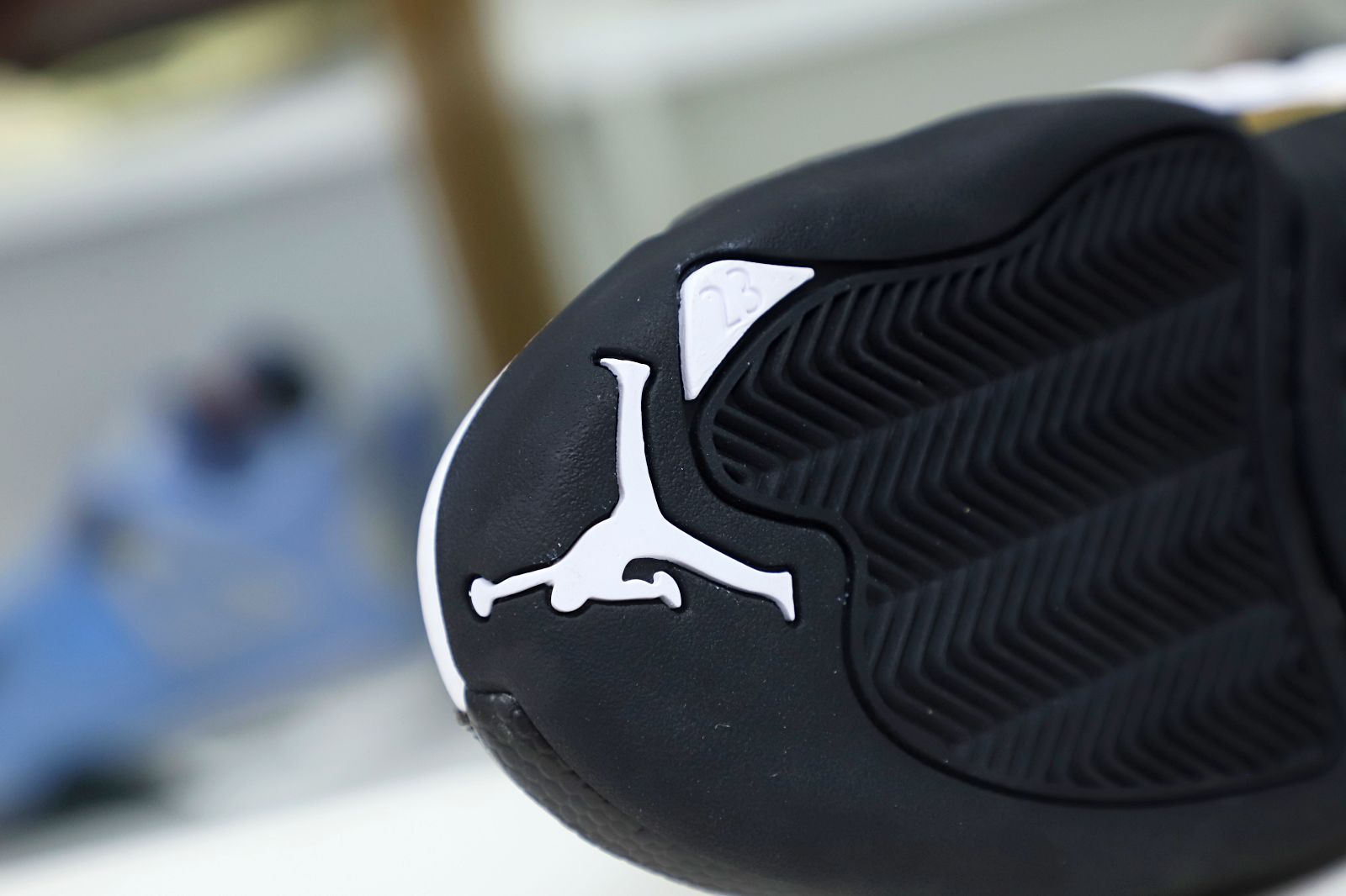 AIR JORDAN 12 RETRO 'ROYALTY'