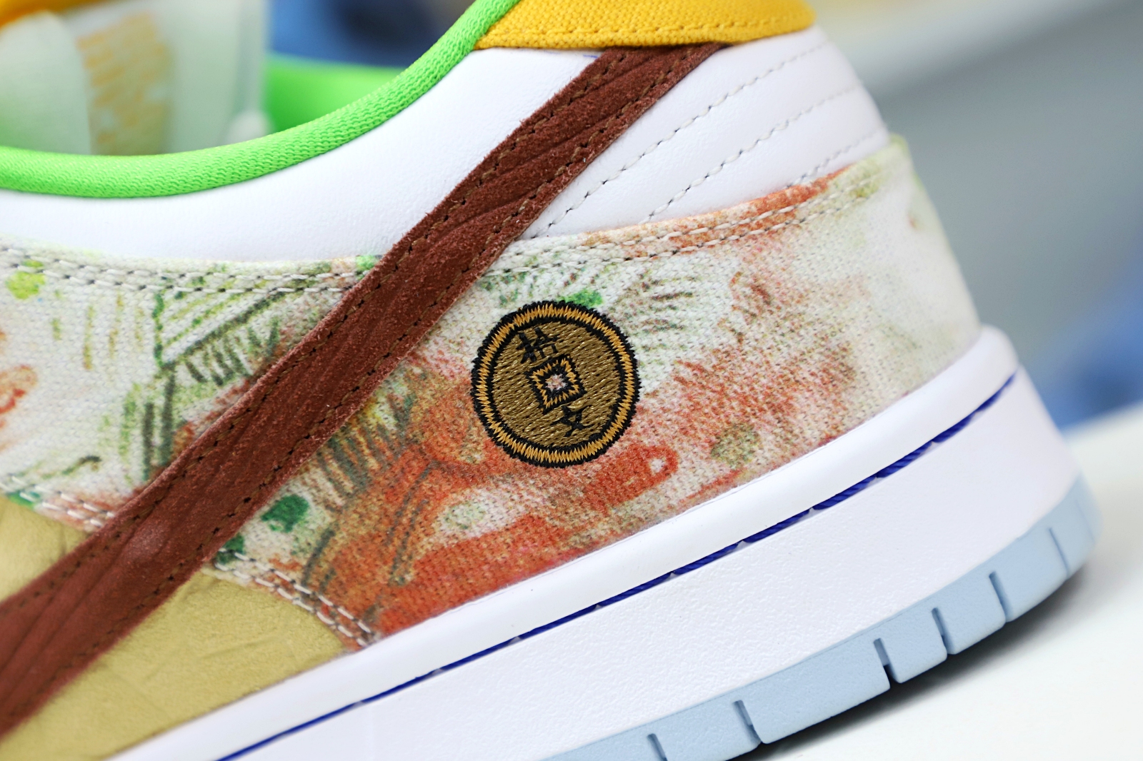 JASON DENG X DUNK LOW PRO SB 'STREET HAWKER'