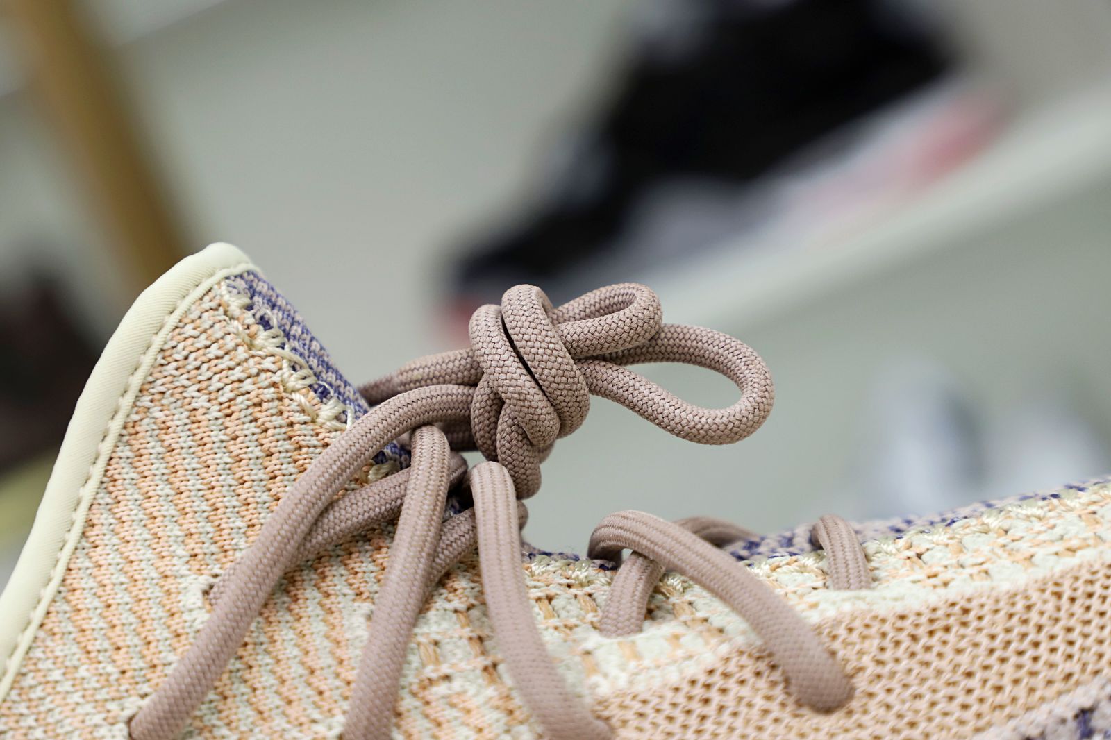 YEEZY BOOST 350 V2 'ASH PEARL'