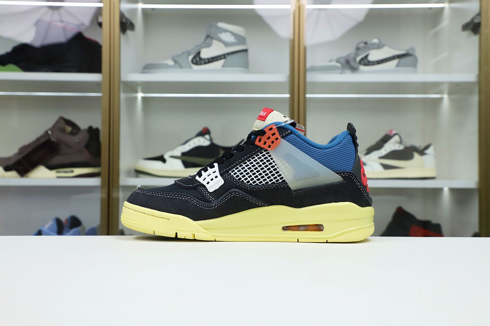 UNION LA X AIR JORDAN 4 RETRO 'OFF NOIR'