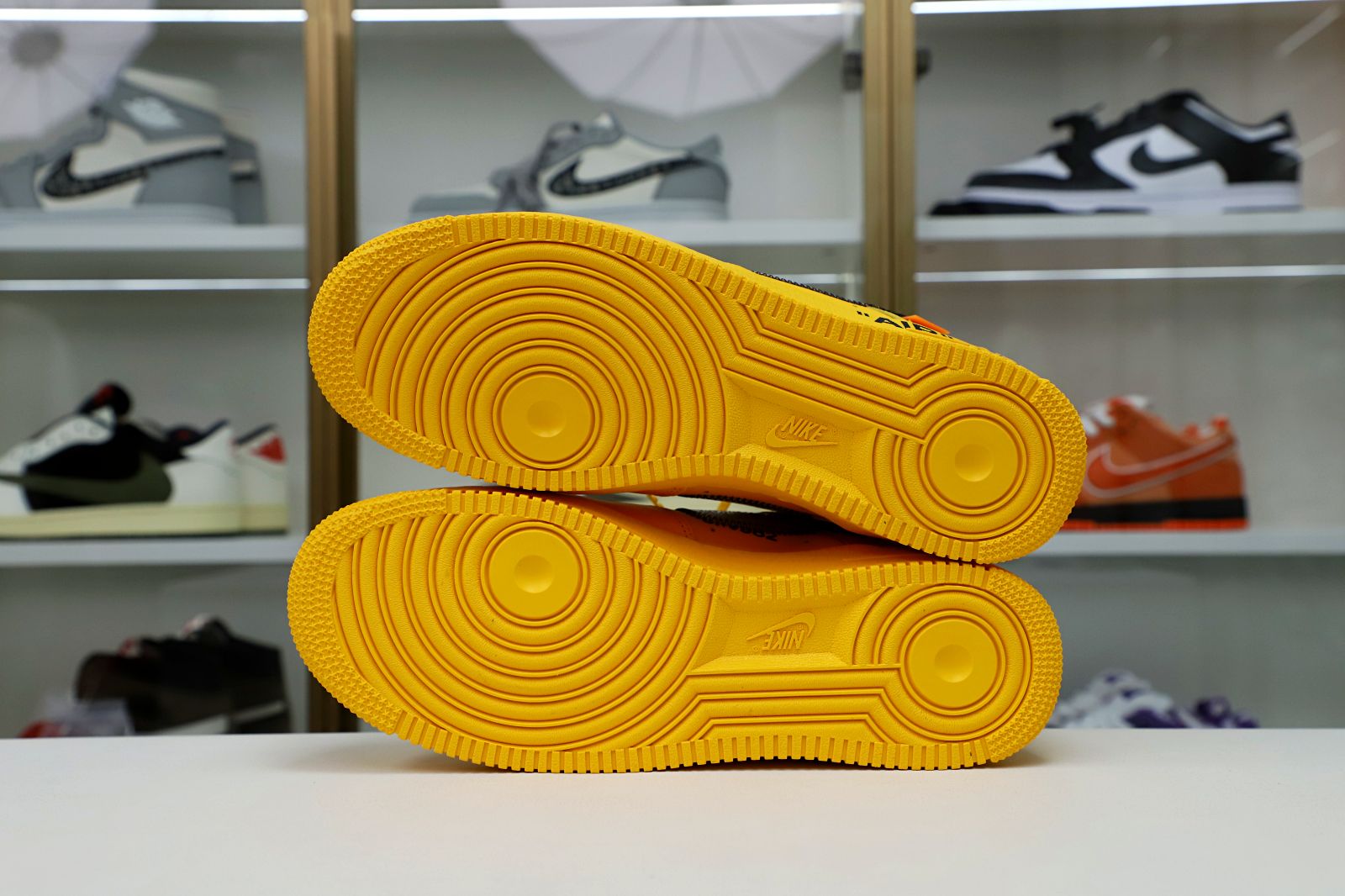 OFF-WHITE X AIR FORCE 1 LOW 'LEMONADE'