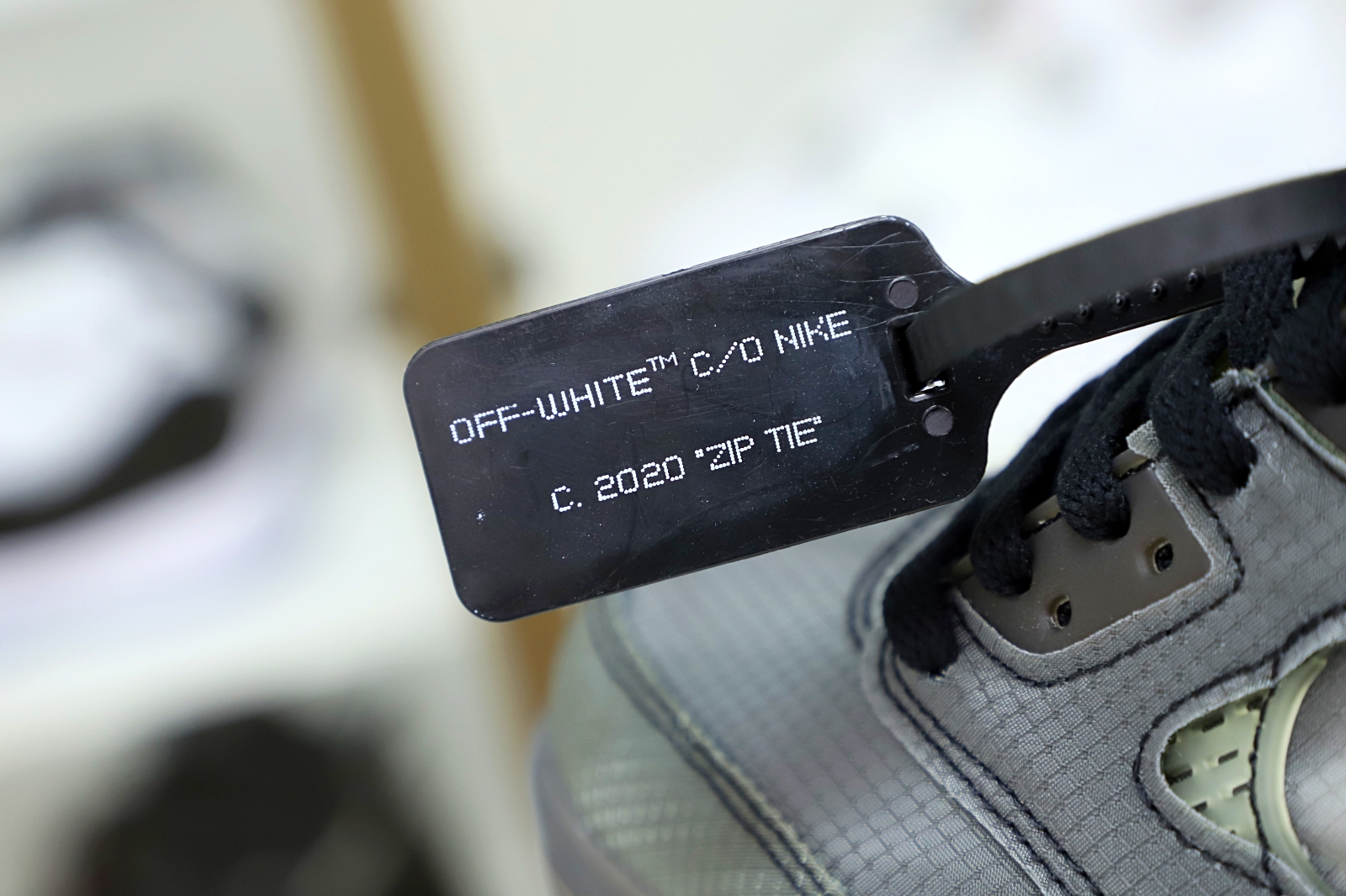 OFF-WHITE X AIR JORDAN 5 RETRO SP 'MUSLIN'