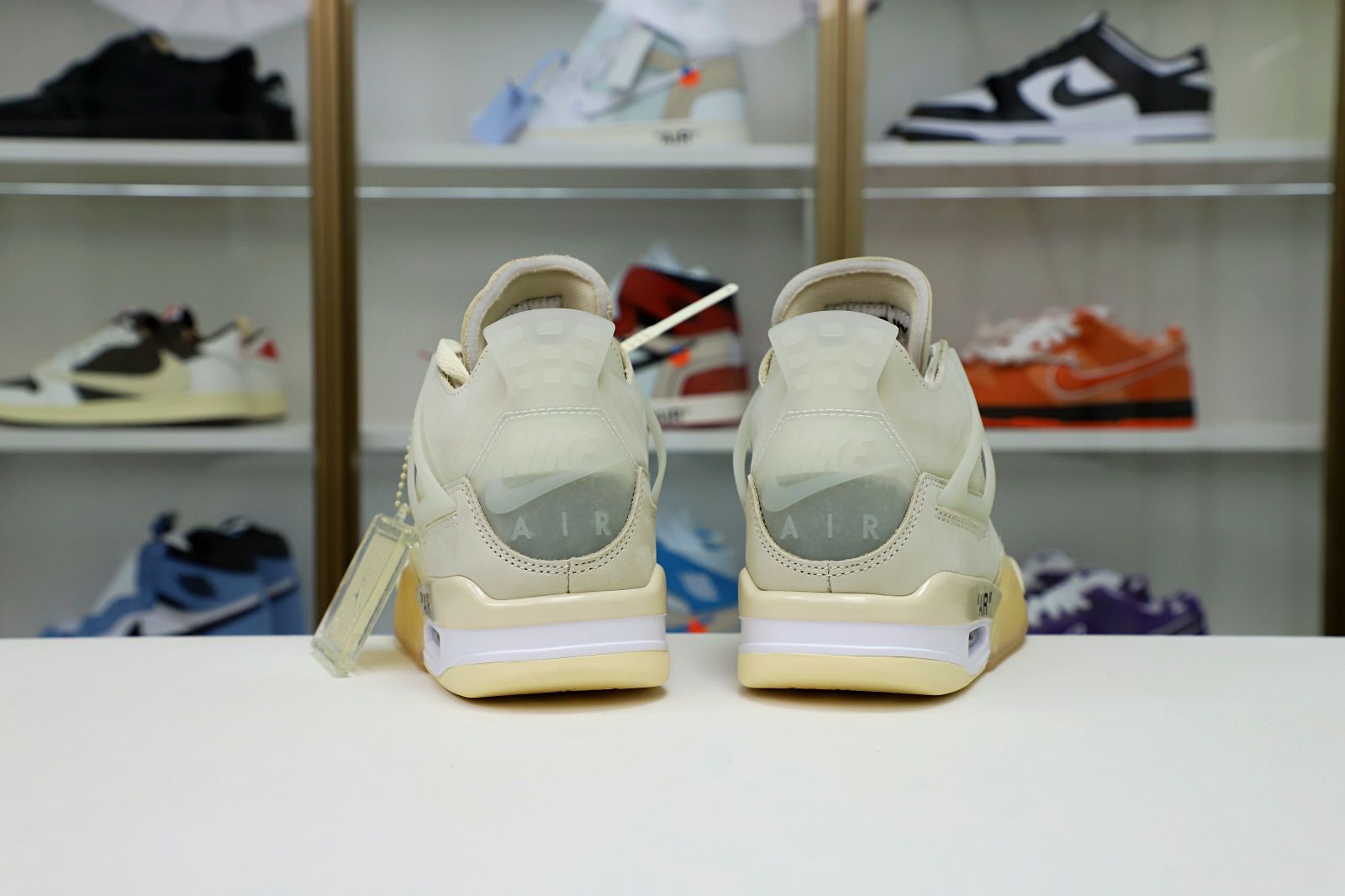 AIR JORDAN OFF-WHITE X WMNS AIR JORDAN 4 SP 'SAIL'
