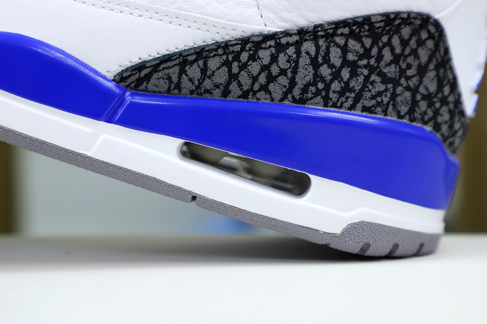 AIR JORDAN 3 RETRO 'RACER BLUE'
