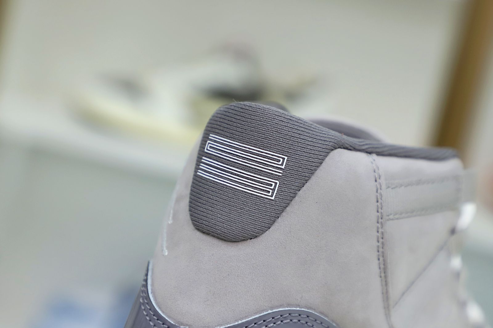 AIR JORDAN 11 RETRO 'COOL GREY' 2021