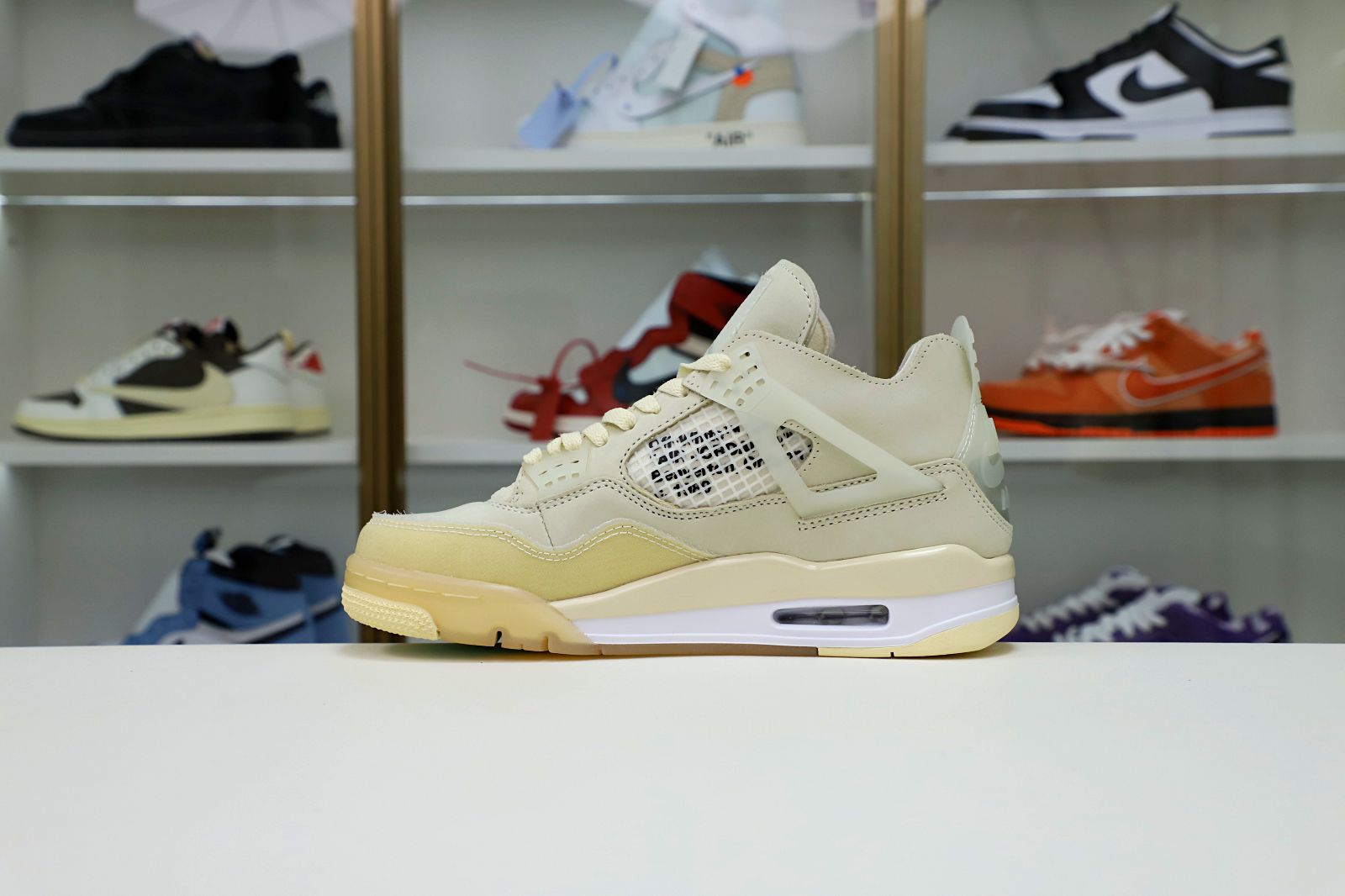 AIR JORDAN OFF-WHITE X WMNS AIR JORDAN 4 SP 'SAIL'