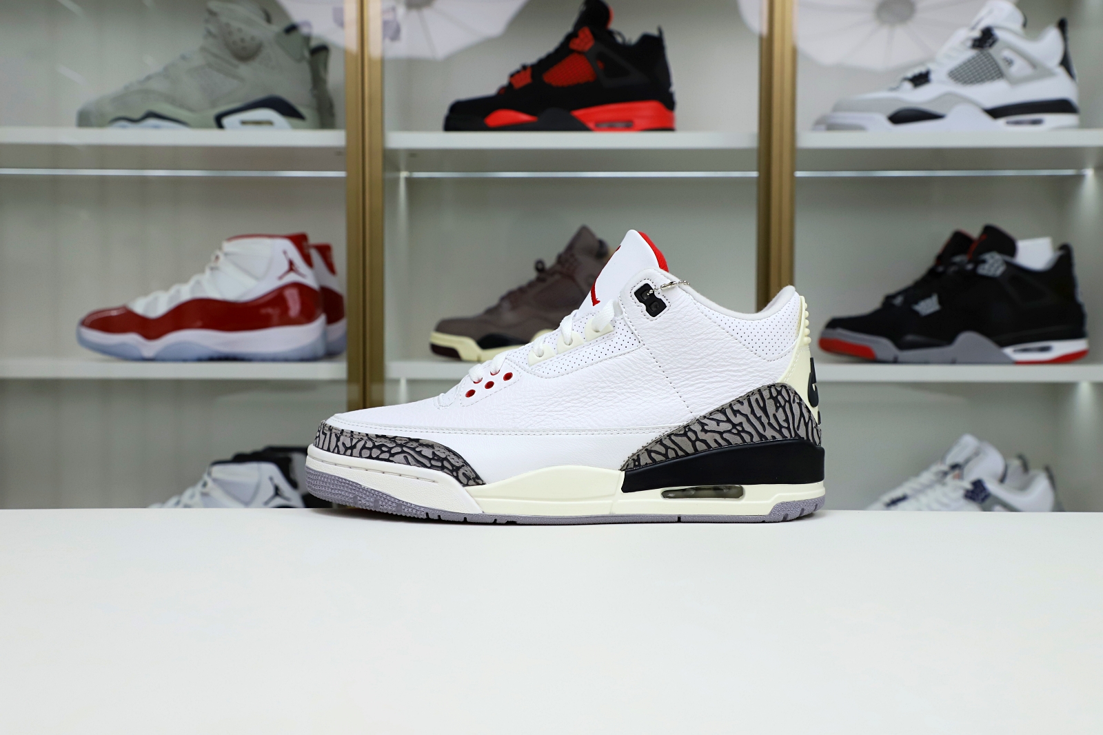 AIR JORDAN 3 
