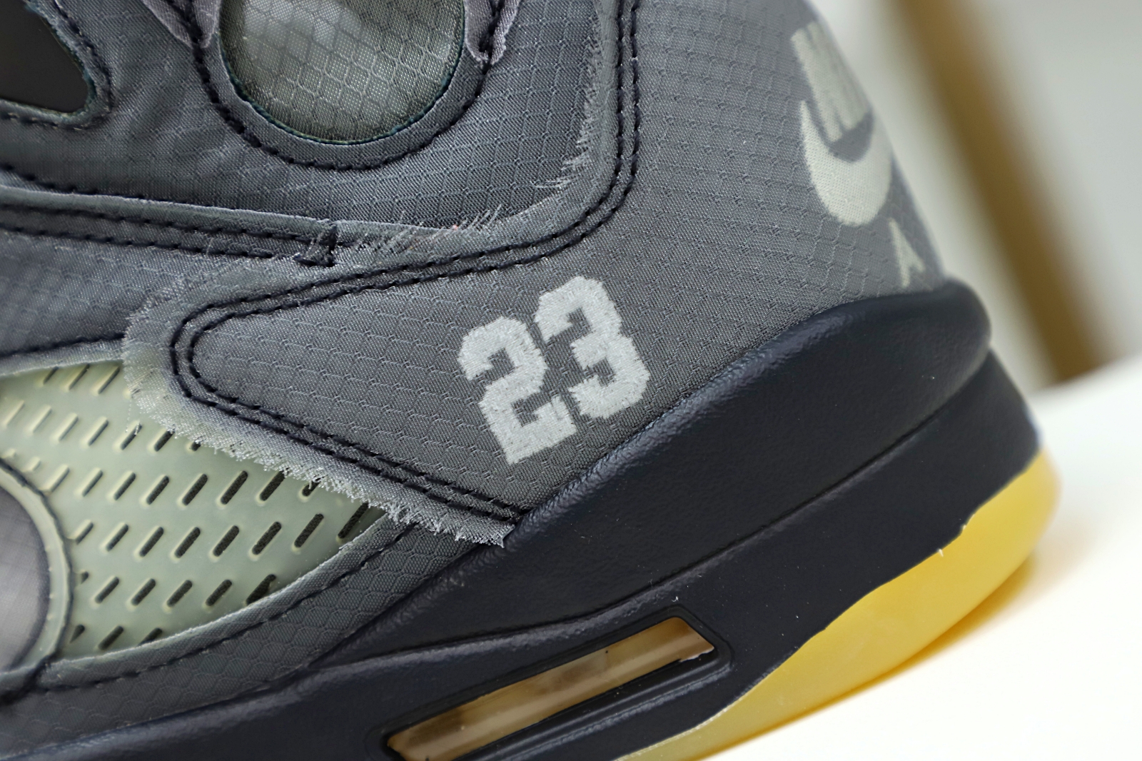 OFF-WHITE X AIR JORDAN 5 RETRO SP 'MUSLIN'