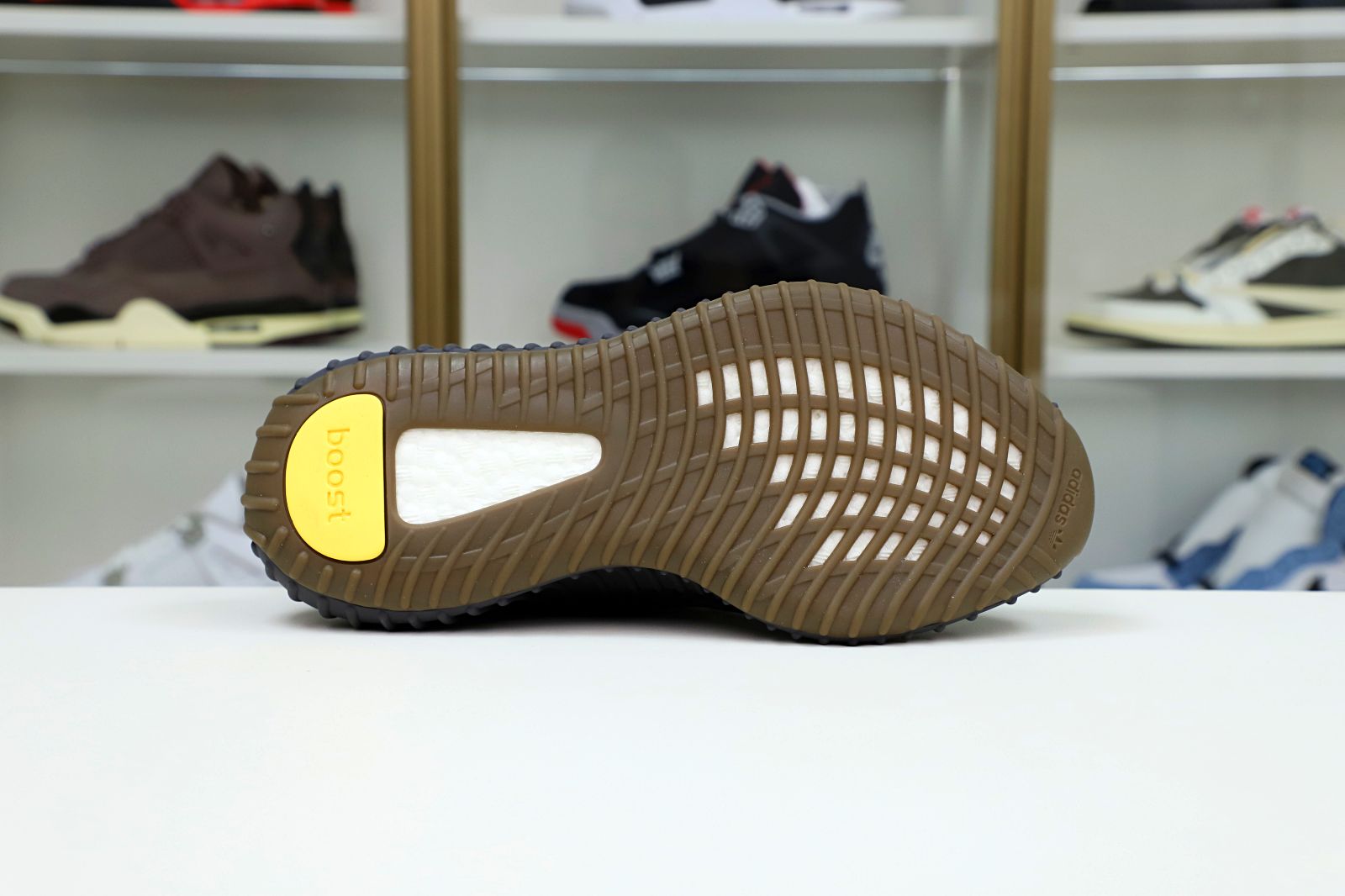 YEEZY BOOST  350 V2 ORIGINALS