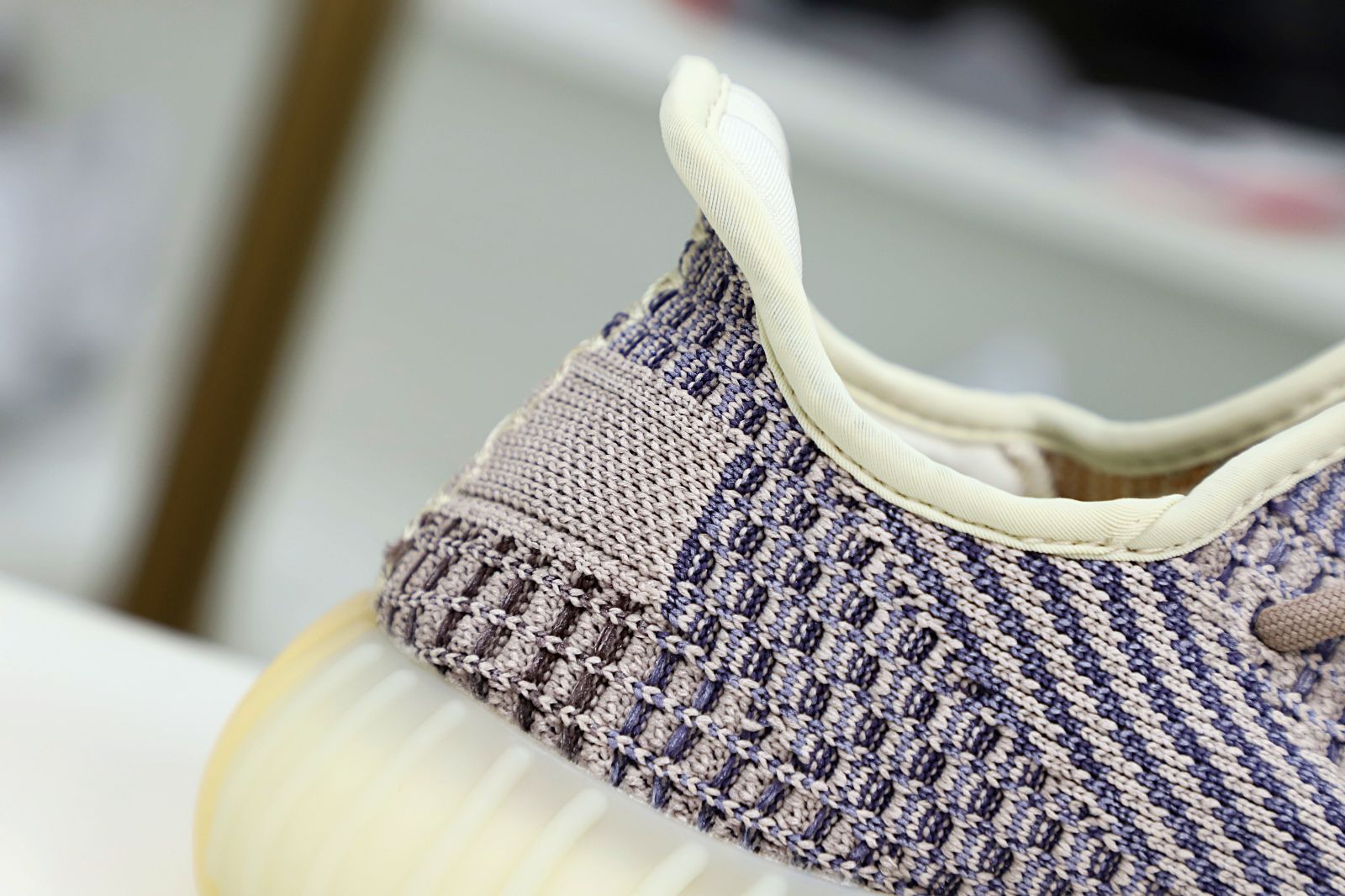 YEEZY BOOST 350 V2 'ASH PEARL'