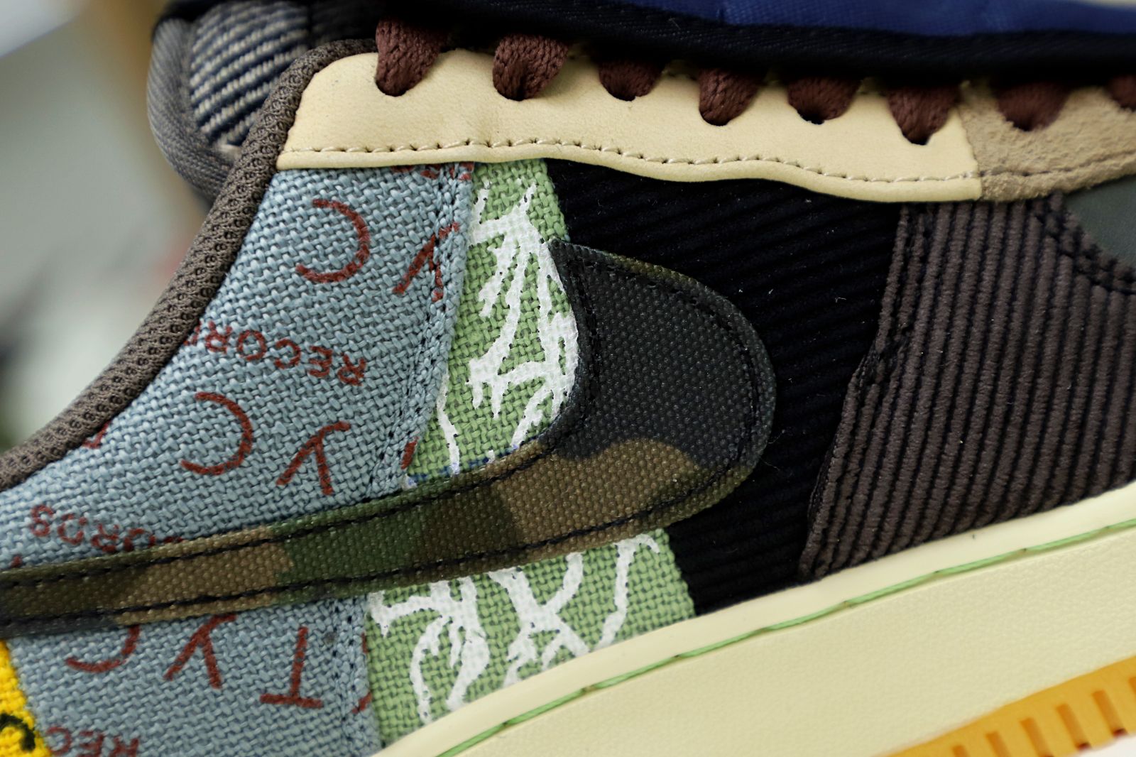 TRAVIS SCOTT X AIR FORCE 1 LOW 'CACTUS