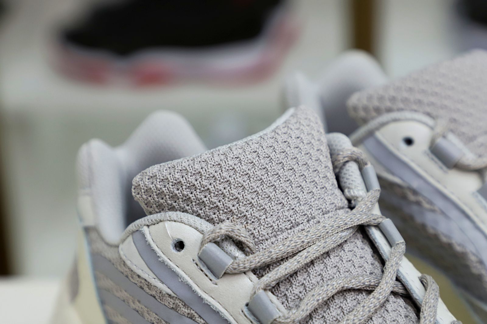 YEEZY BOOST 700 V2 'CREAM'