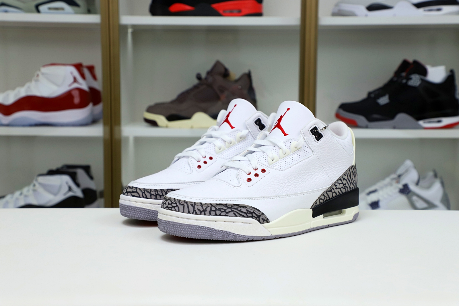 AIR JORDAN 3 