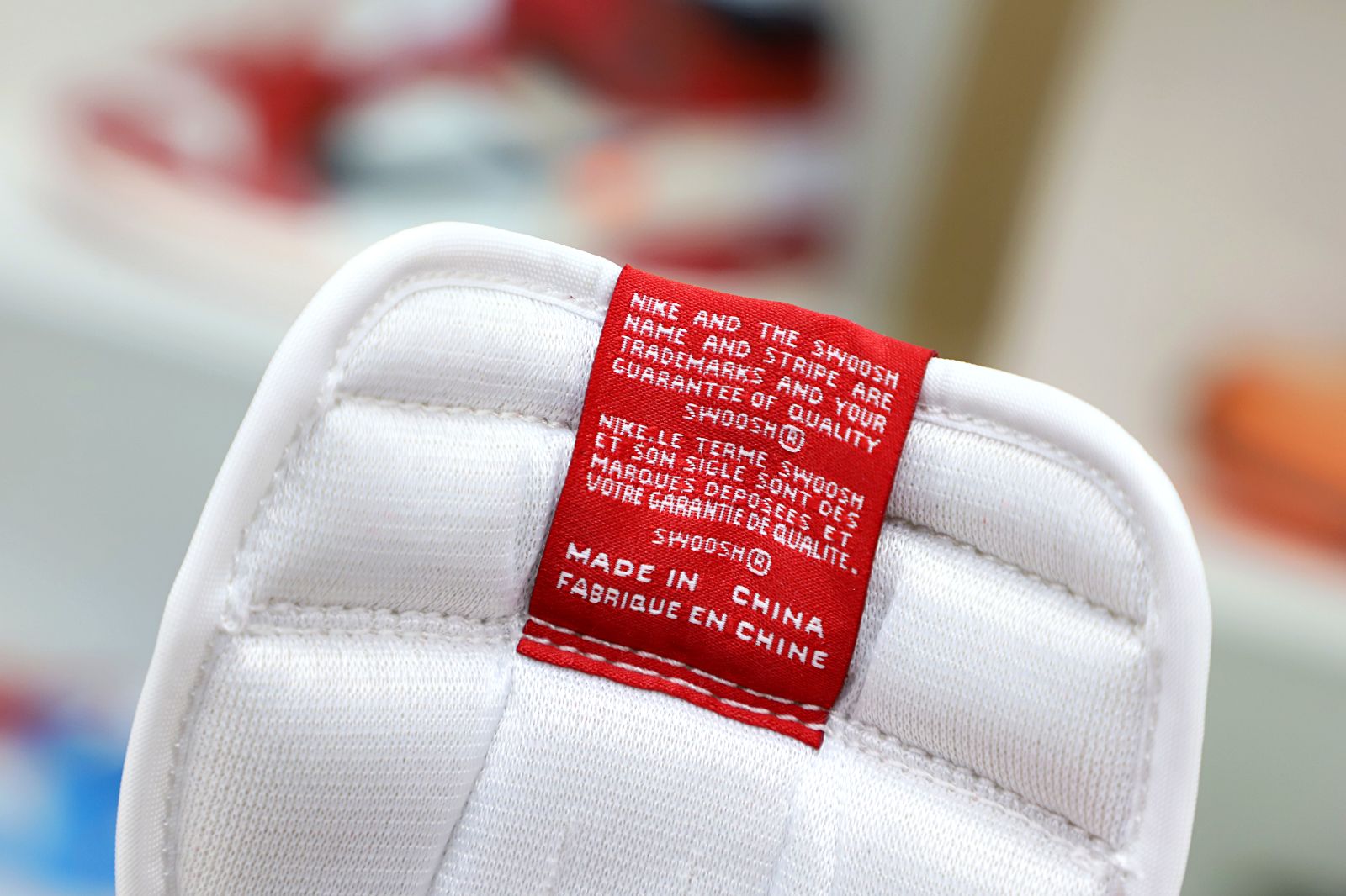 AIR JORDAN 1 RETRO HIGH OG 'CHICAGO' 2015