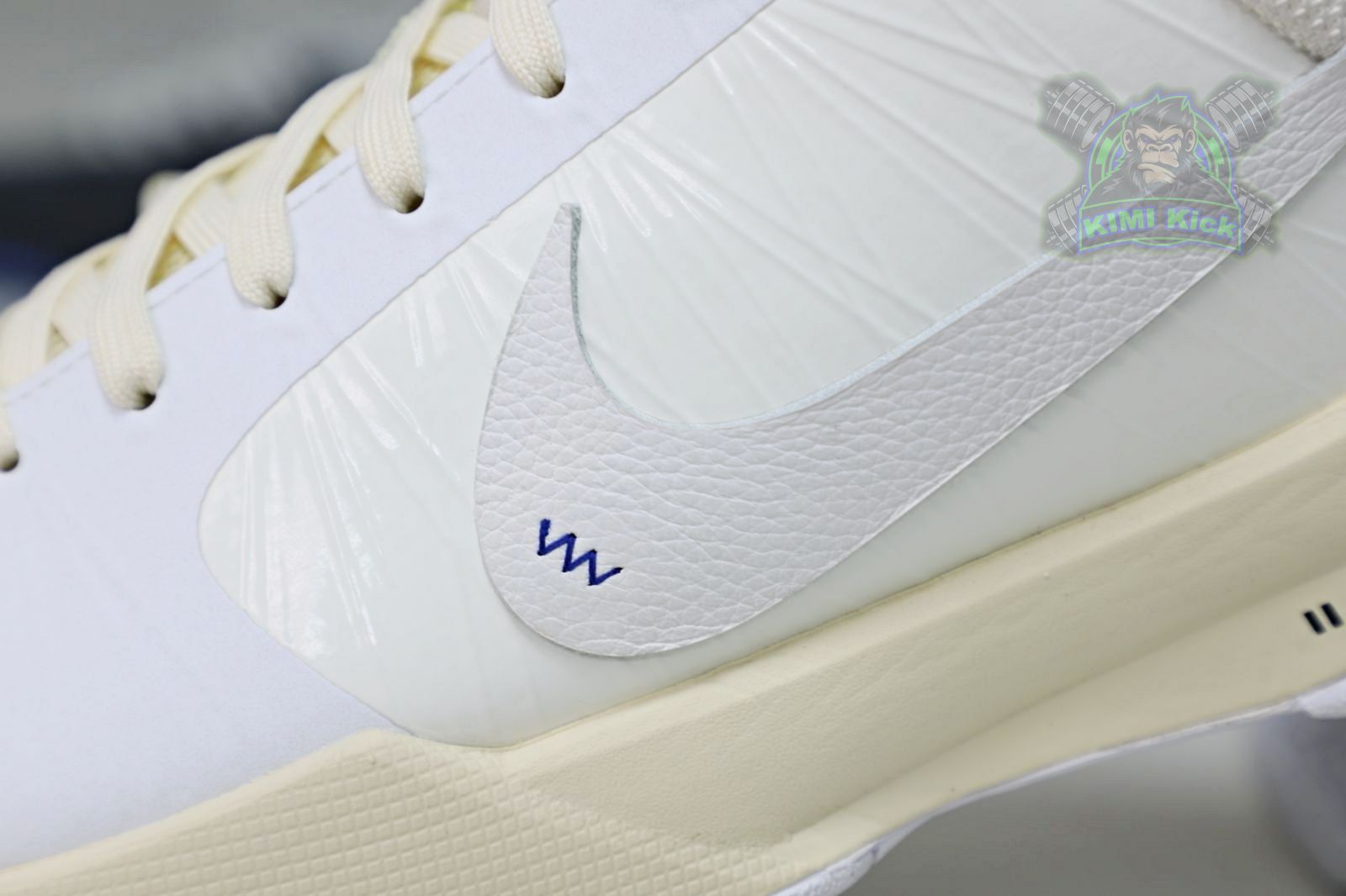 OFF-WHITEX  Nike Zoom Kobe5