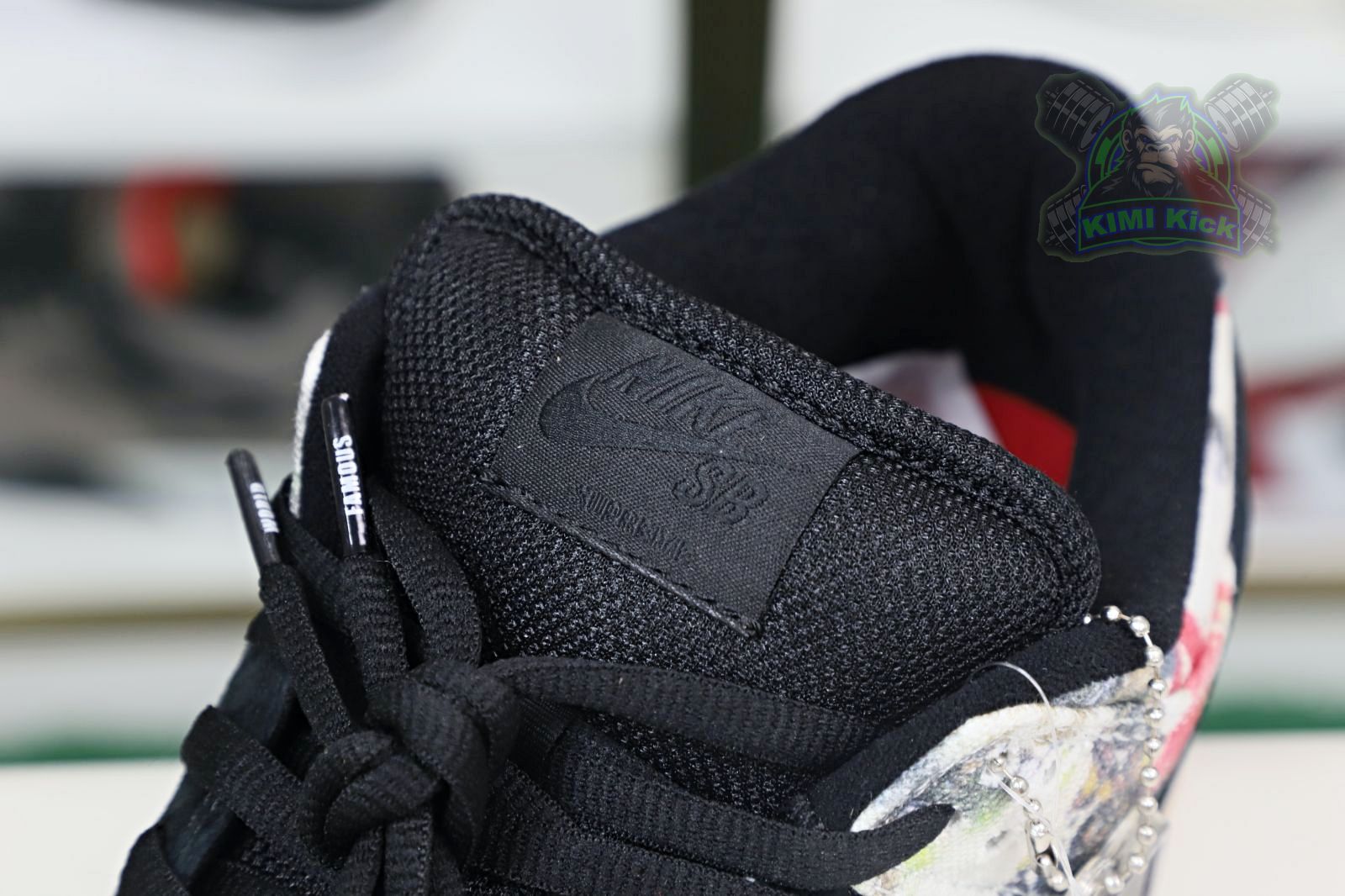 Supreme xNike SB DunkLow