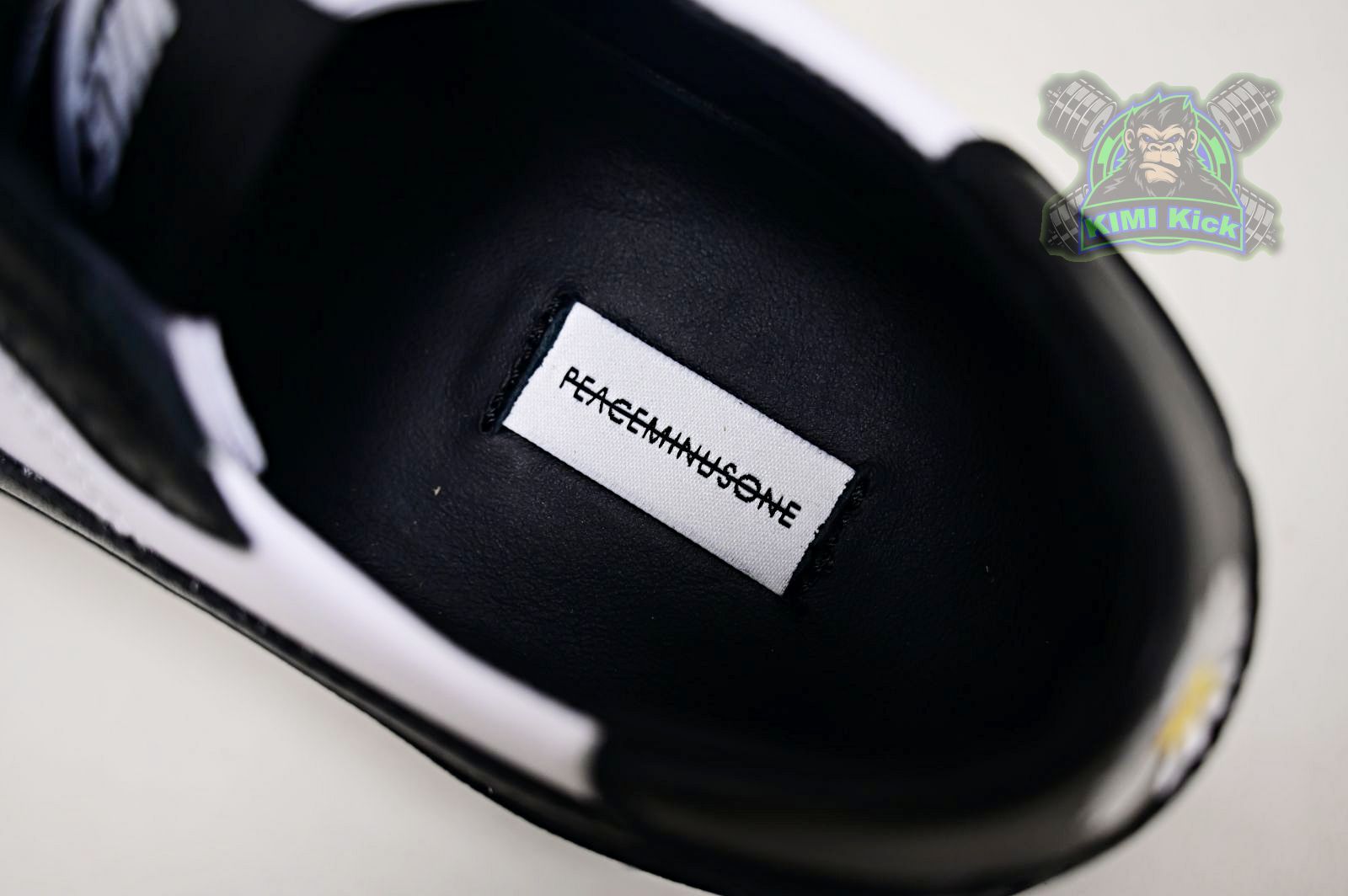 Peaceminusone x Nike Kwondo1 4.0