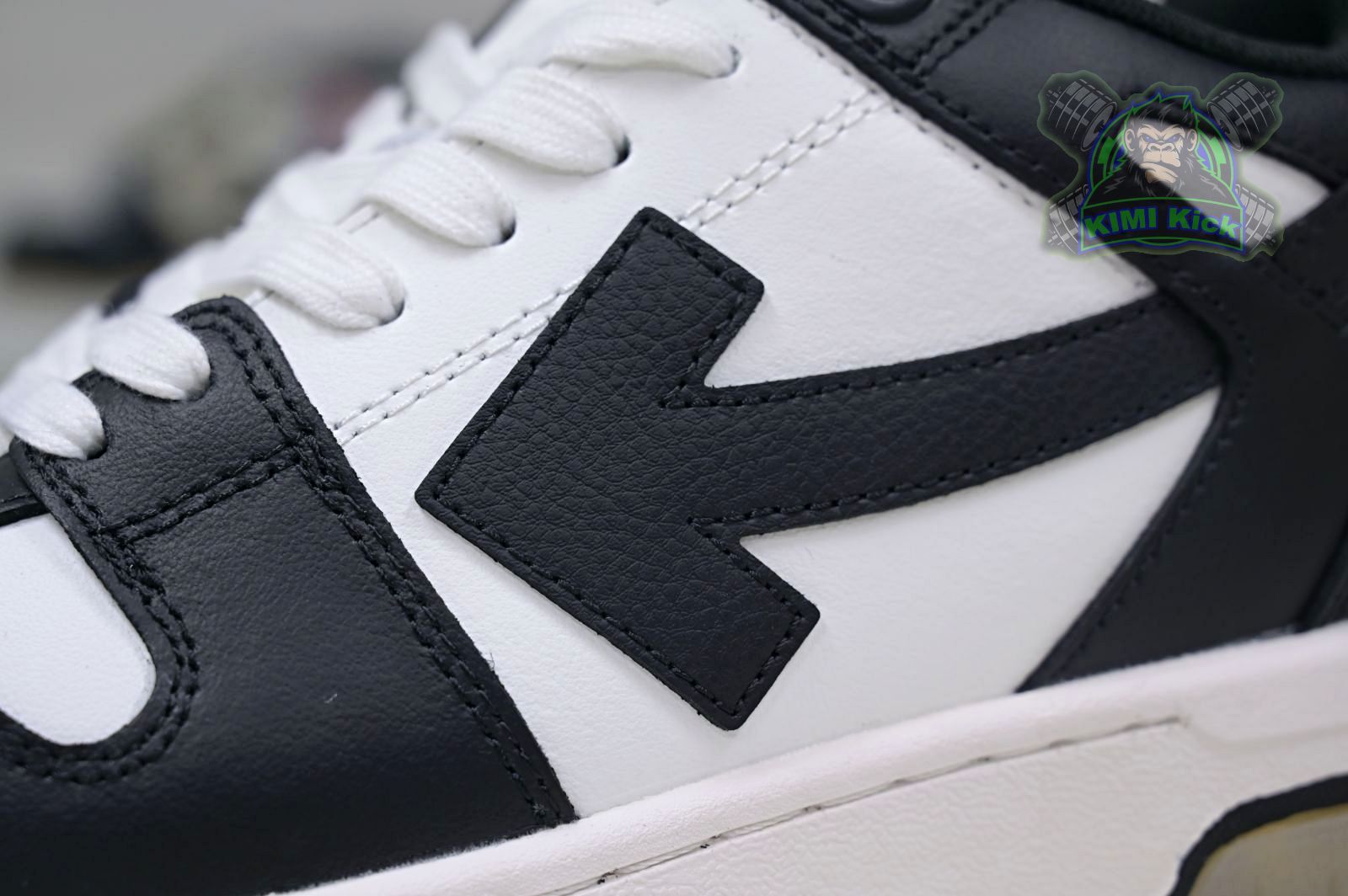 OFF-WHITE Ous Of Office