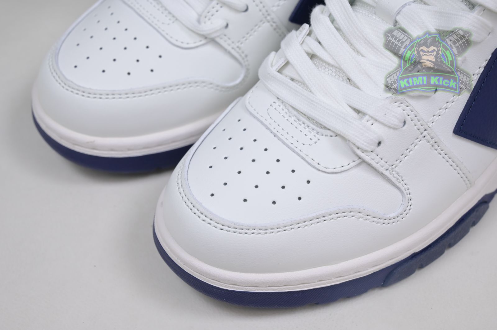 OFF-WHITE Ous Of Office