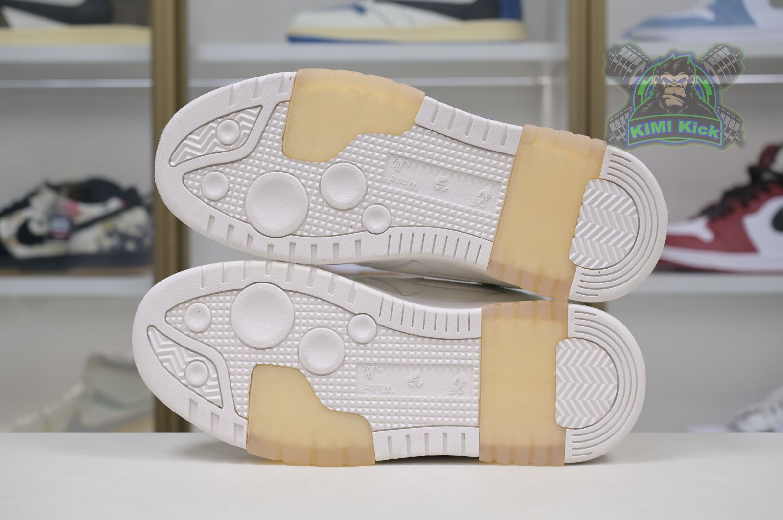 OFF-WHITE Ous Of Office