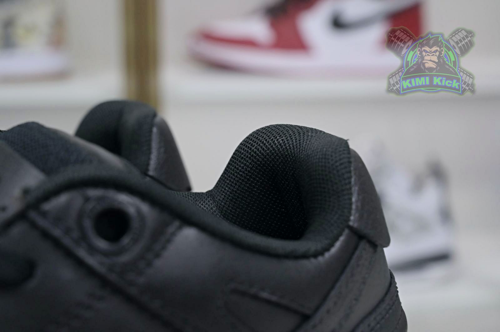 OFF-WHITE Ous Of Office